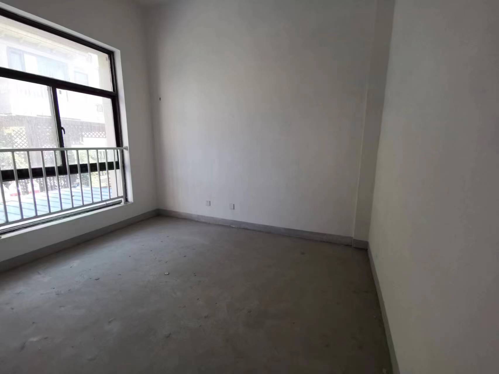 碧桂园(南通经济技术开发区) 4室3厅3卫 248.29m&sup2;