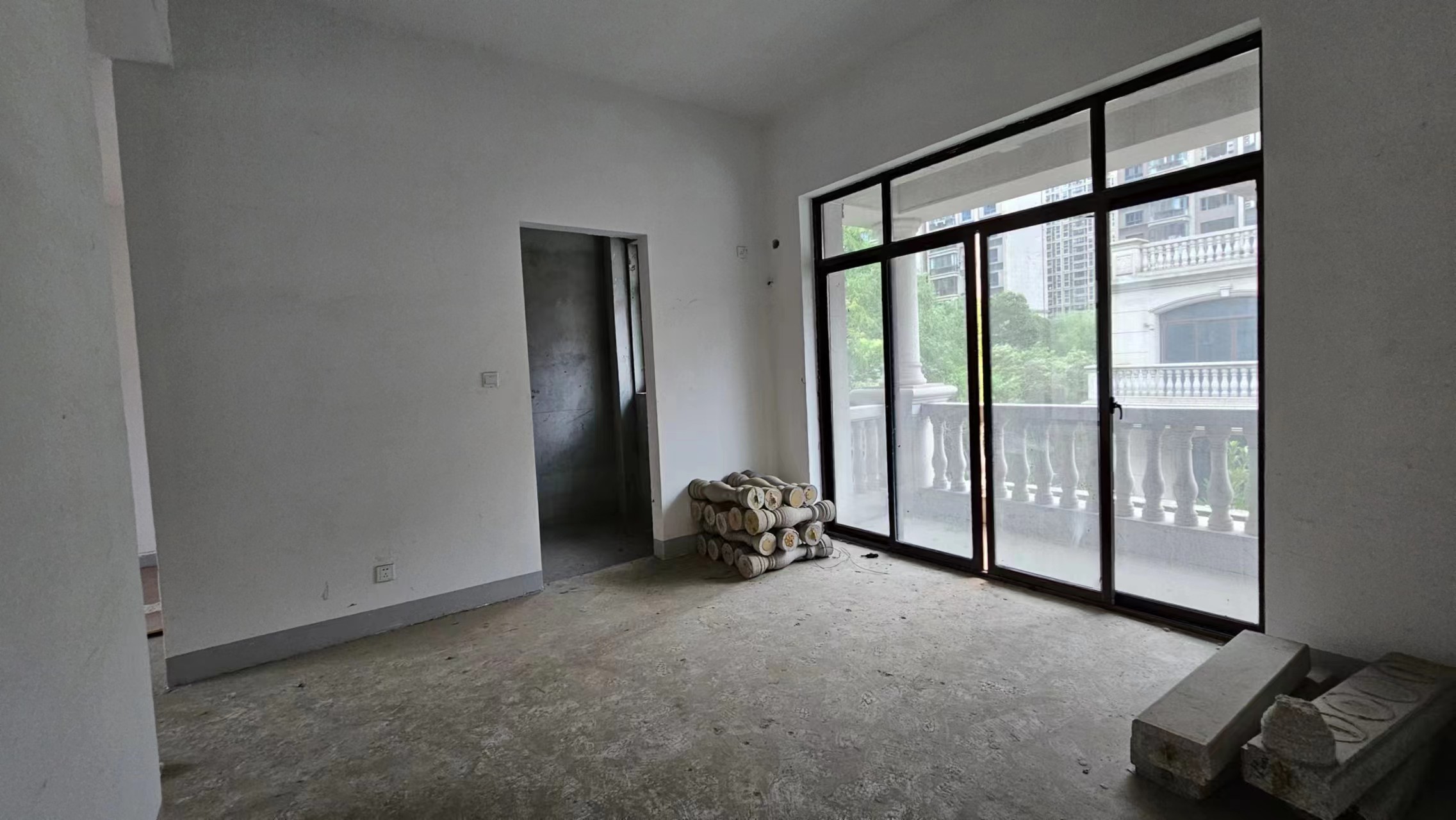 碧桂园(南通经济技术开发区) 4室2厅3卫 262m&sup2;