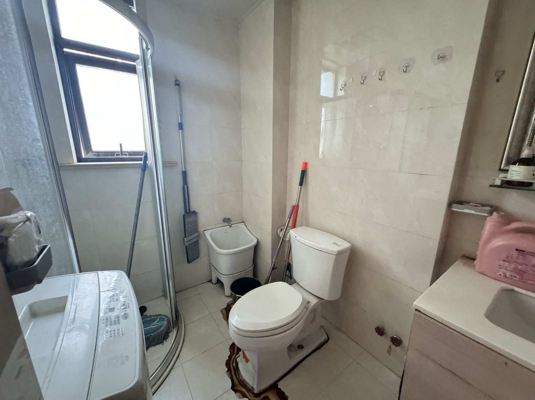 中港城 3室2厅1卫 89m&sup2;