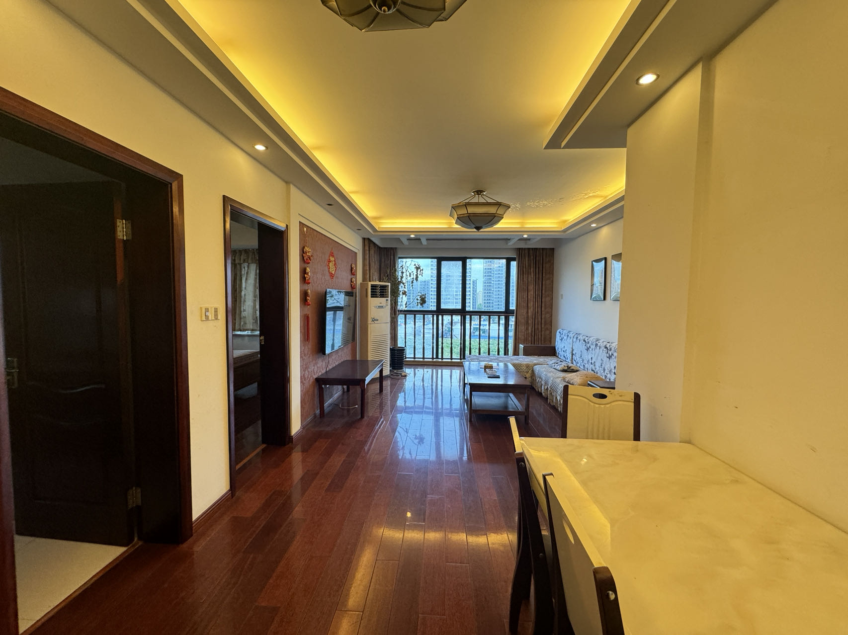 中港城 3室2厅1卫 89m&sup2;
