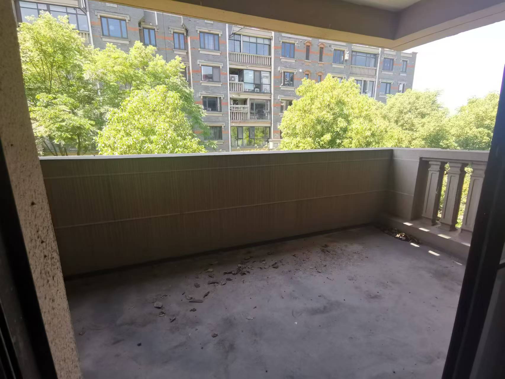 南通壹城水清木华 4室2厅2卫 239m&sup2;