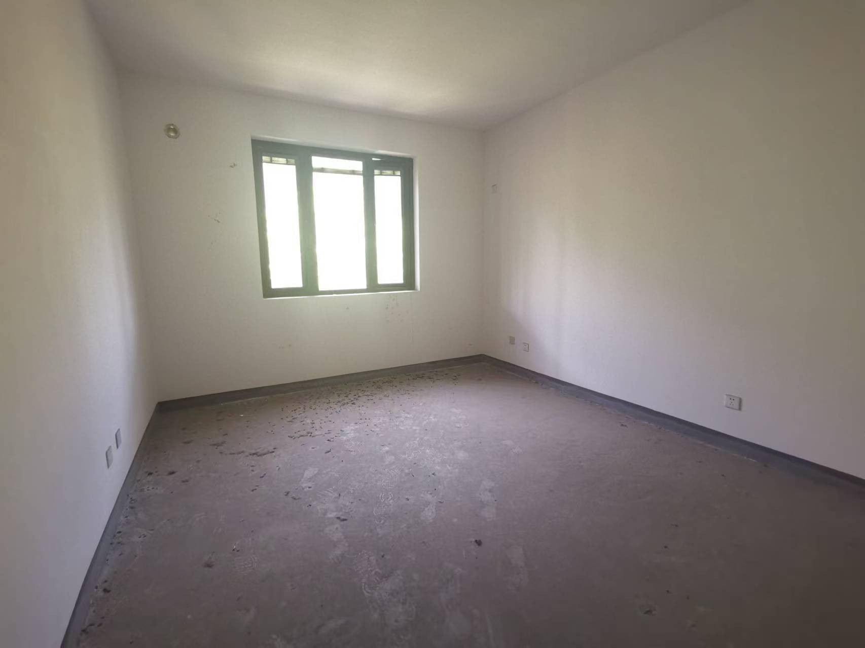 南通壹城水清木华 4室2厅2卫 239m&sup2;