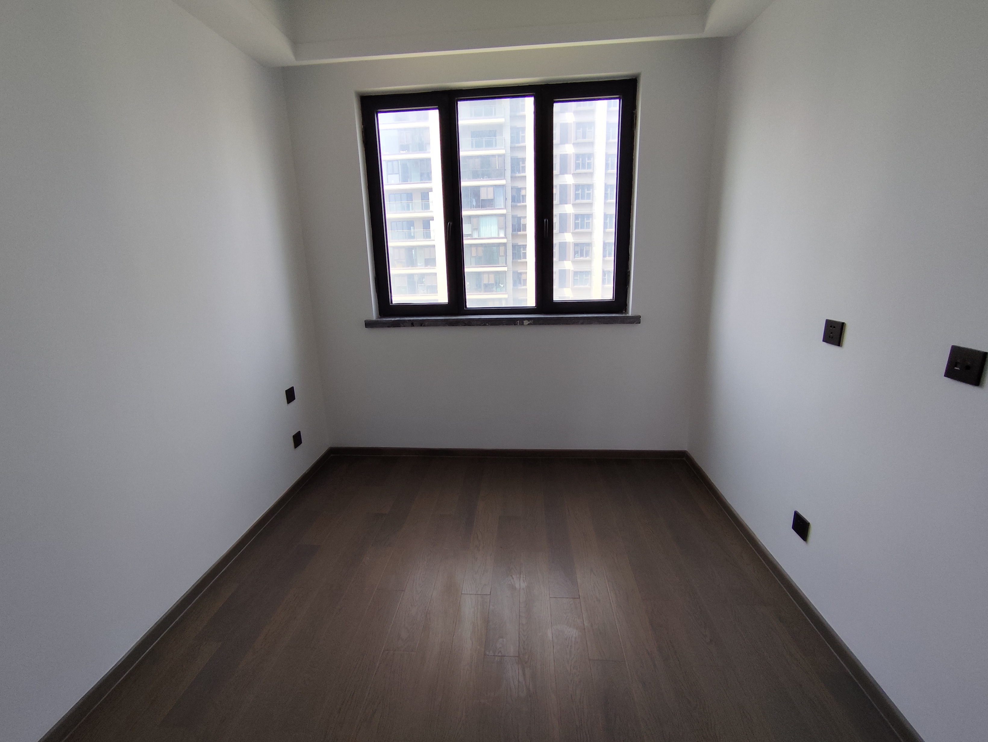 都会沁园 4室2厅2卫 148m&sup2;