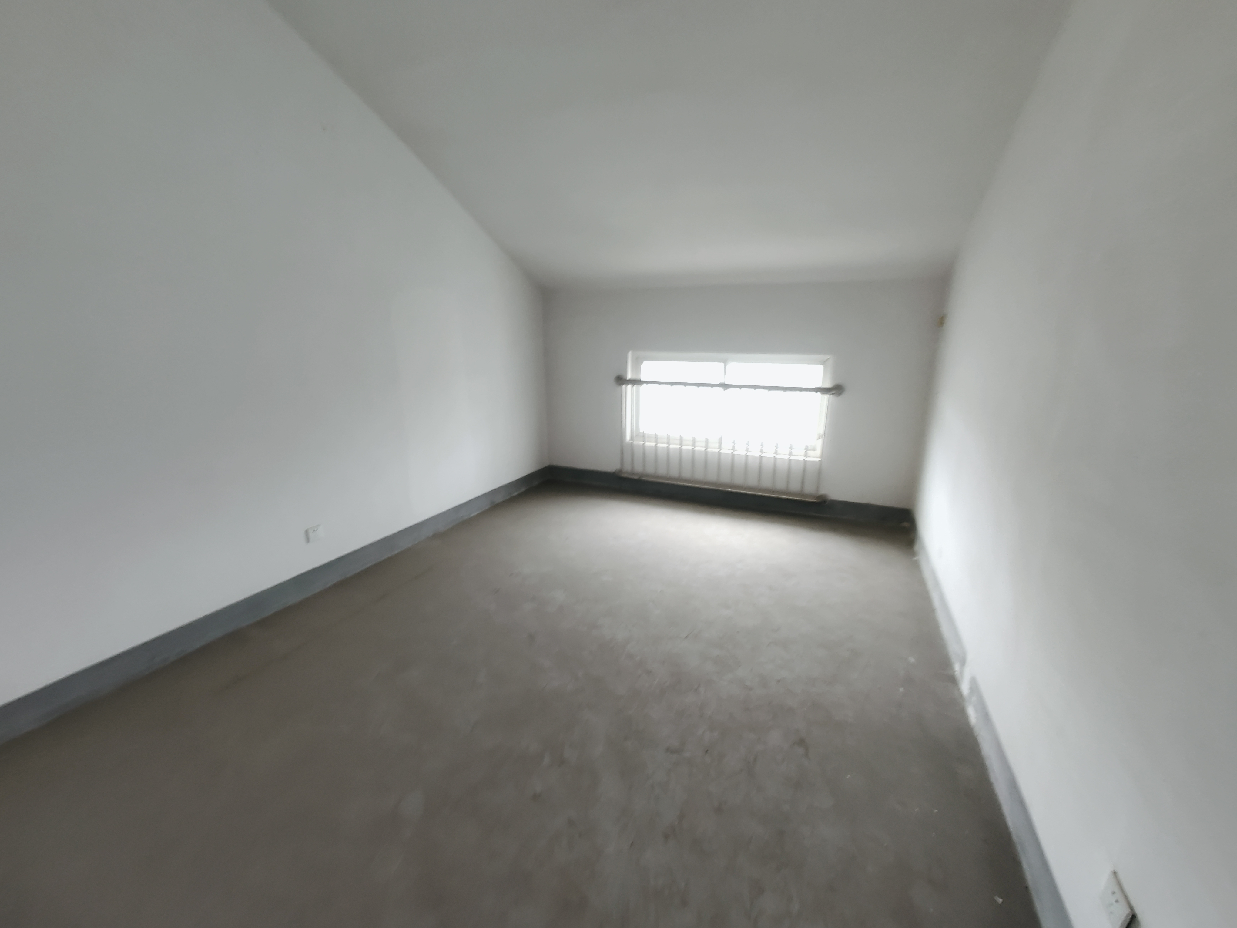 荟景苑 3室2厅1卫 127.58m&sup2;