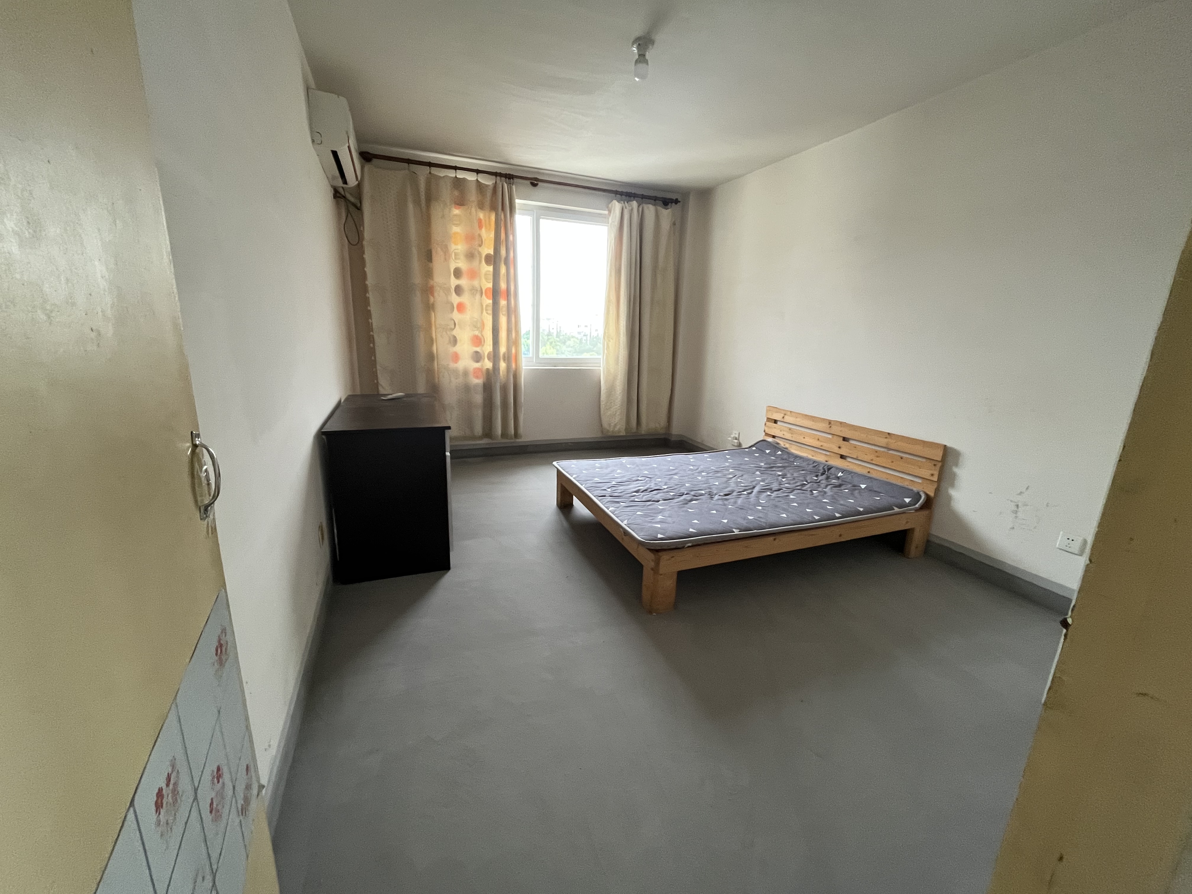 新港花苑 2室1厅1卫 90m&sup2;