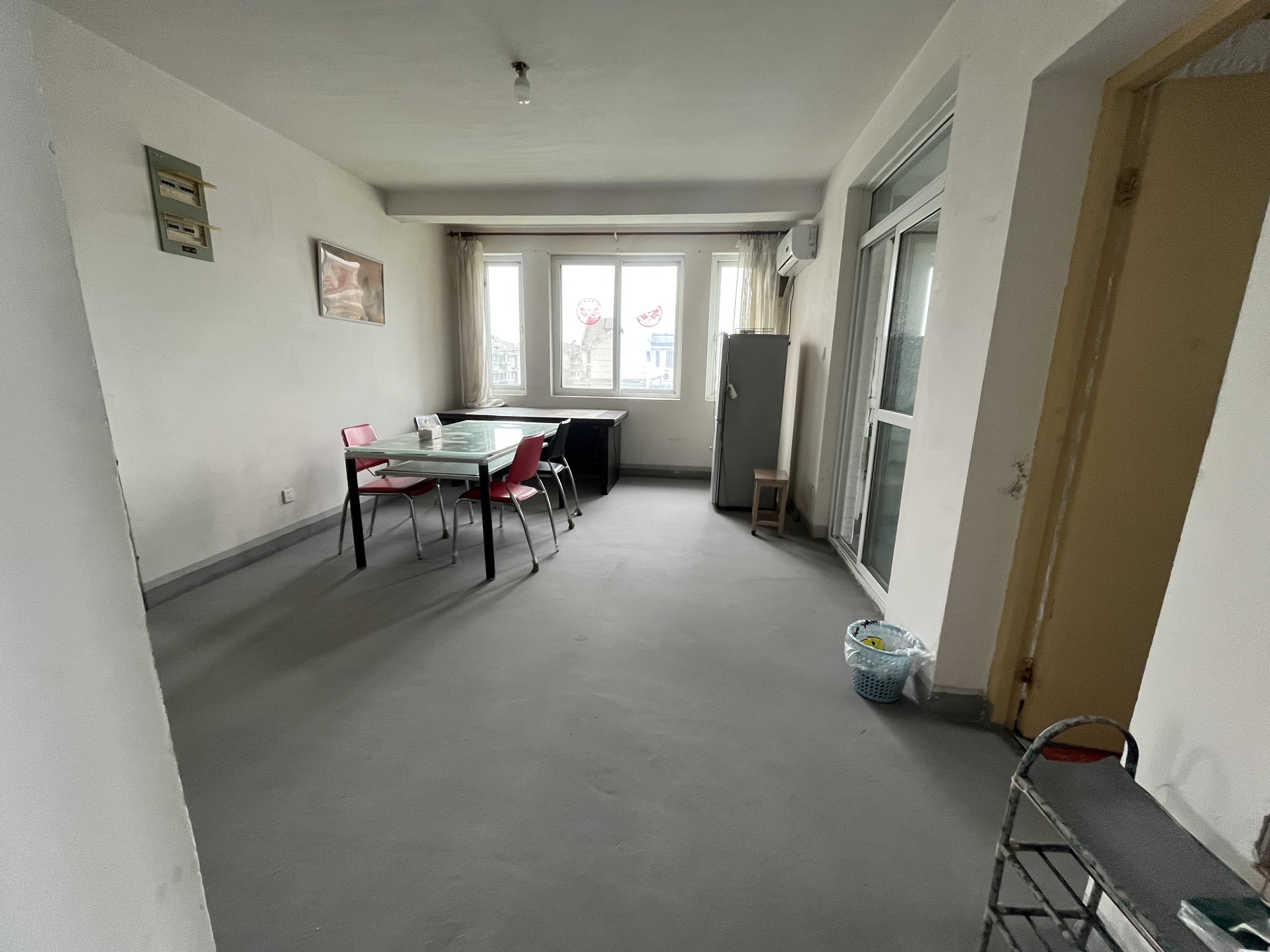 新港花苑 2室1厅1卫 90m&sup2;