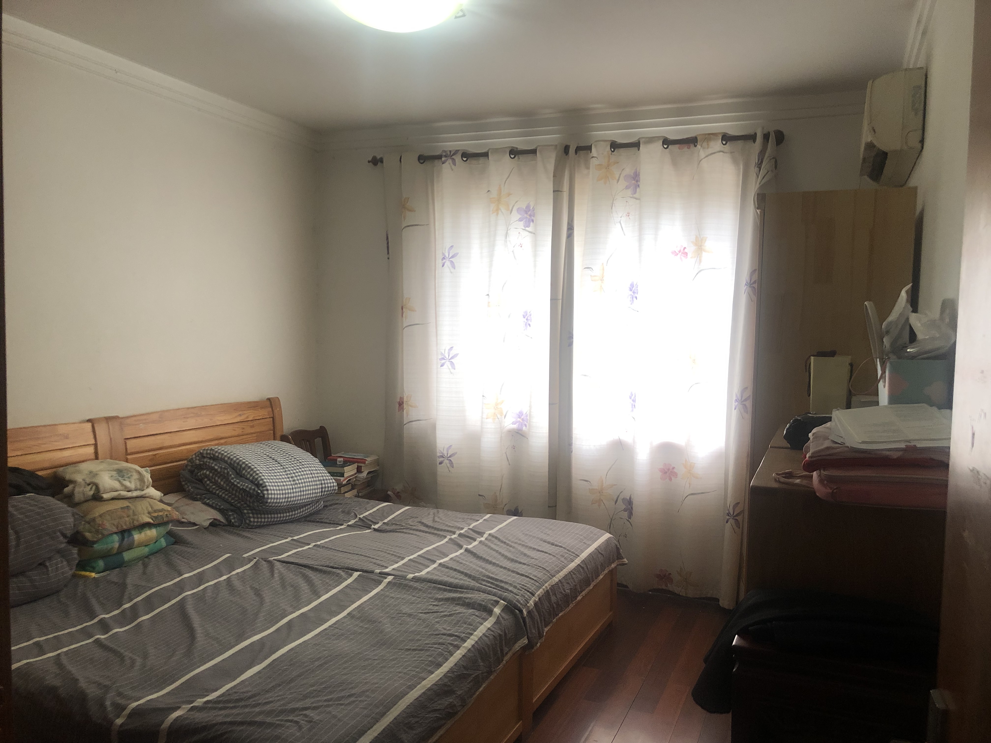 和兴花苑 4室2厅2卫 144.02m&sup2;