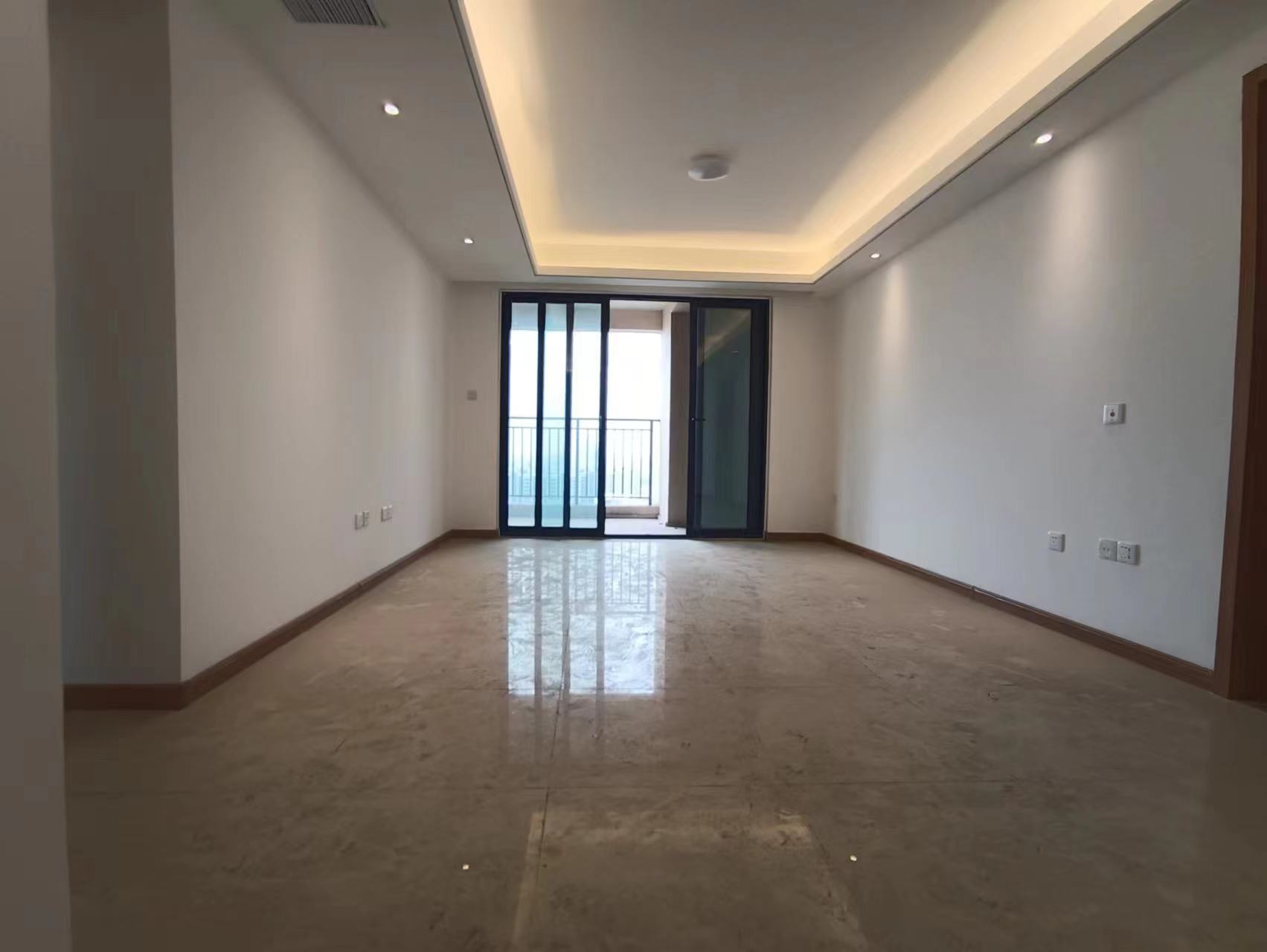 绿地新里城 3室2厅2卫 115m²