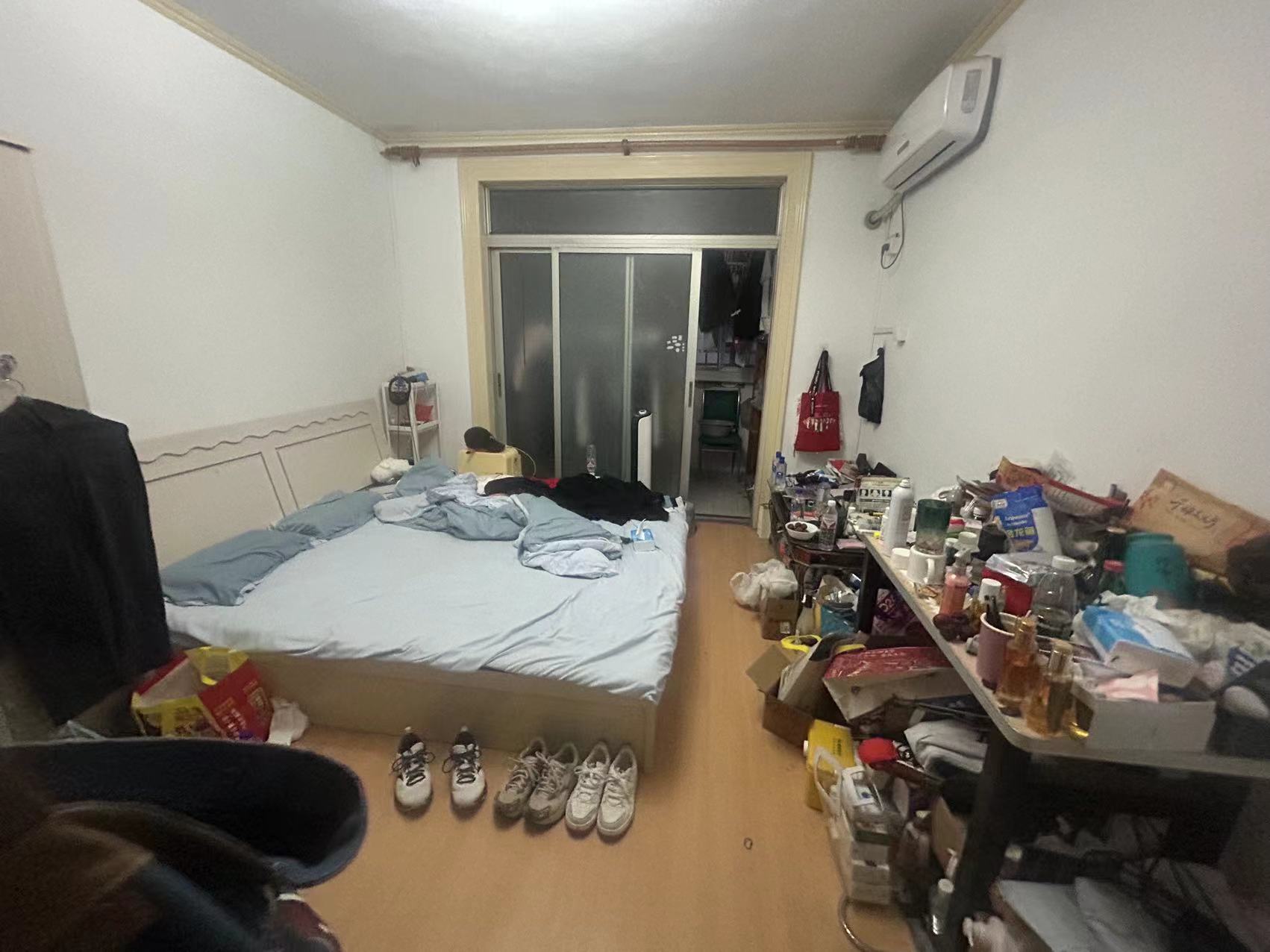 鸿运城市花苑 4室1厅1卫 97.00m&sup2;