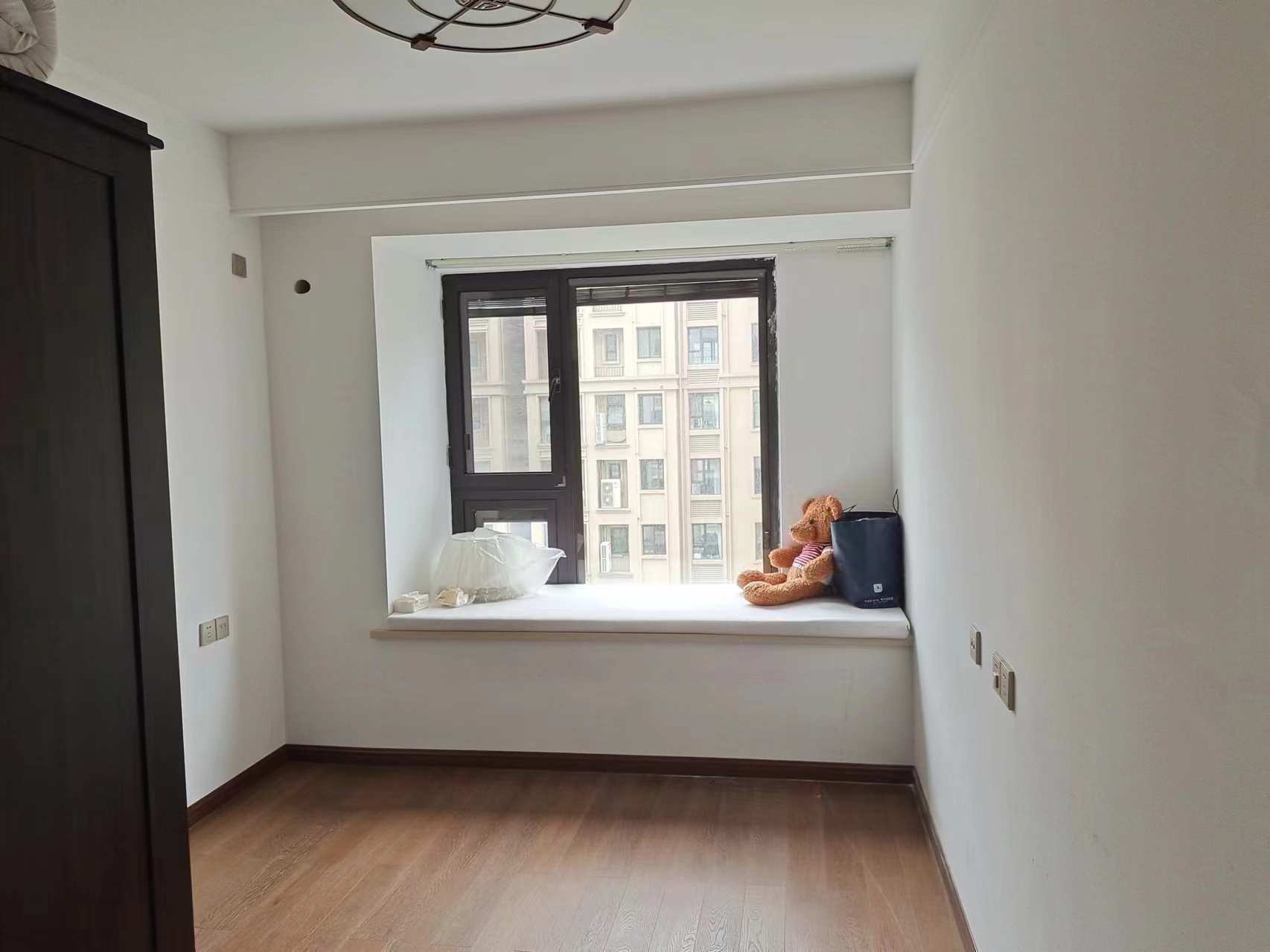 中南君悦府 4室2厅2卫 127m&sup2;