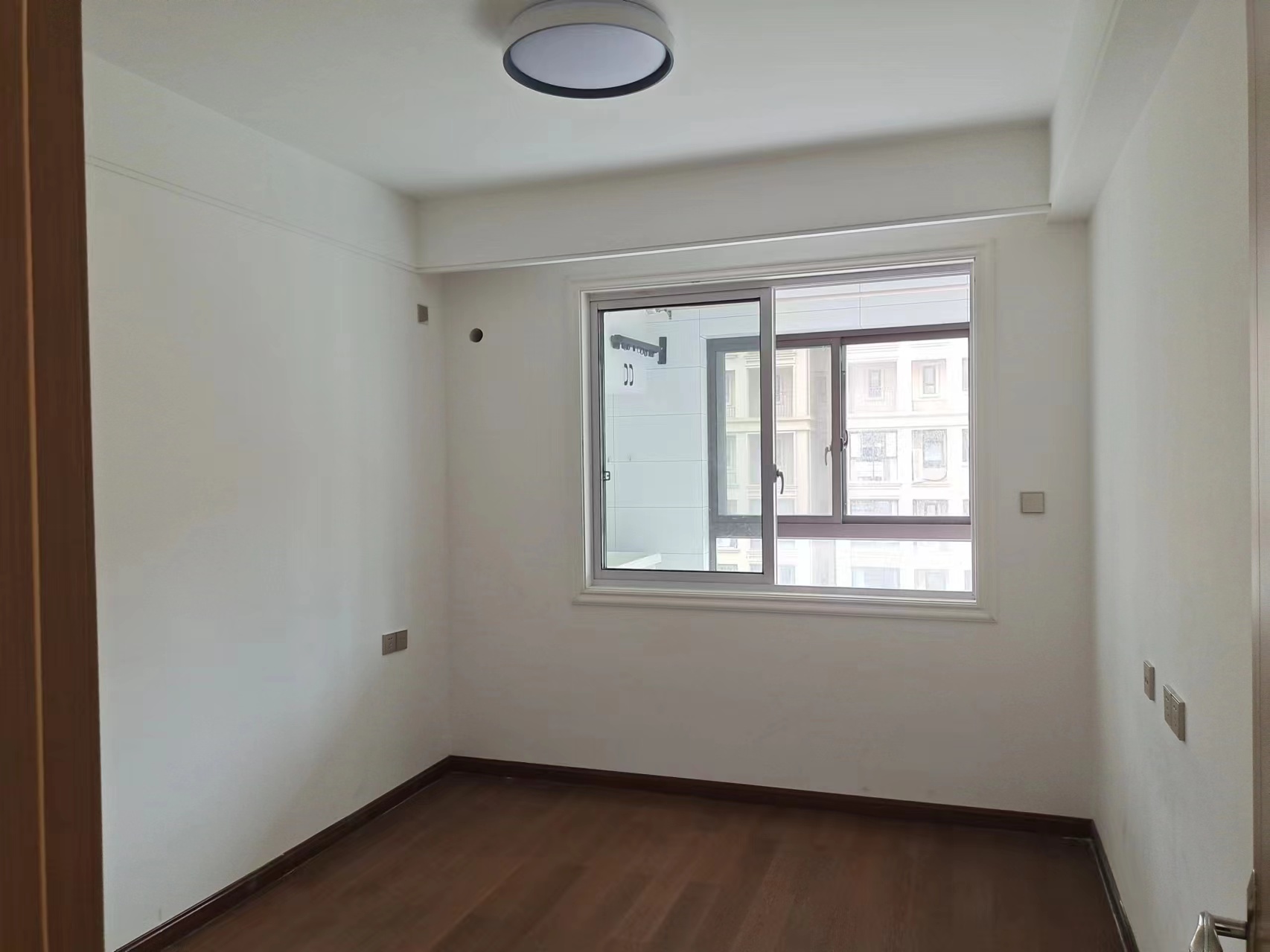 中南君悦府 4室2厅2卫 127m&sup2;