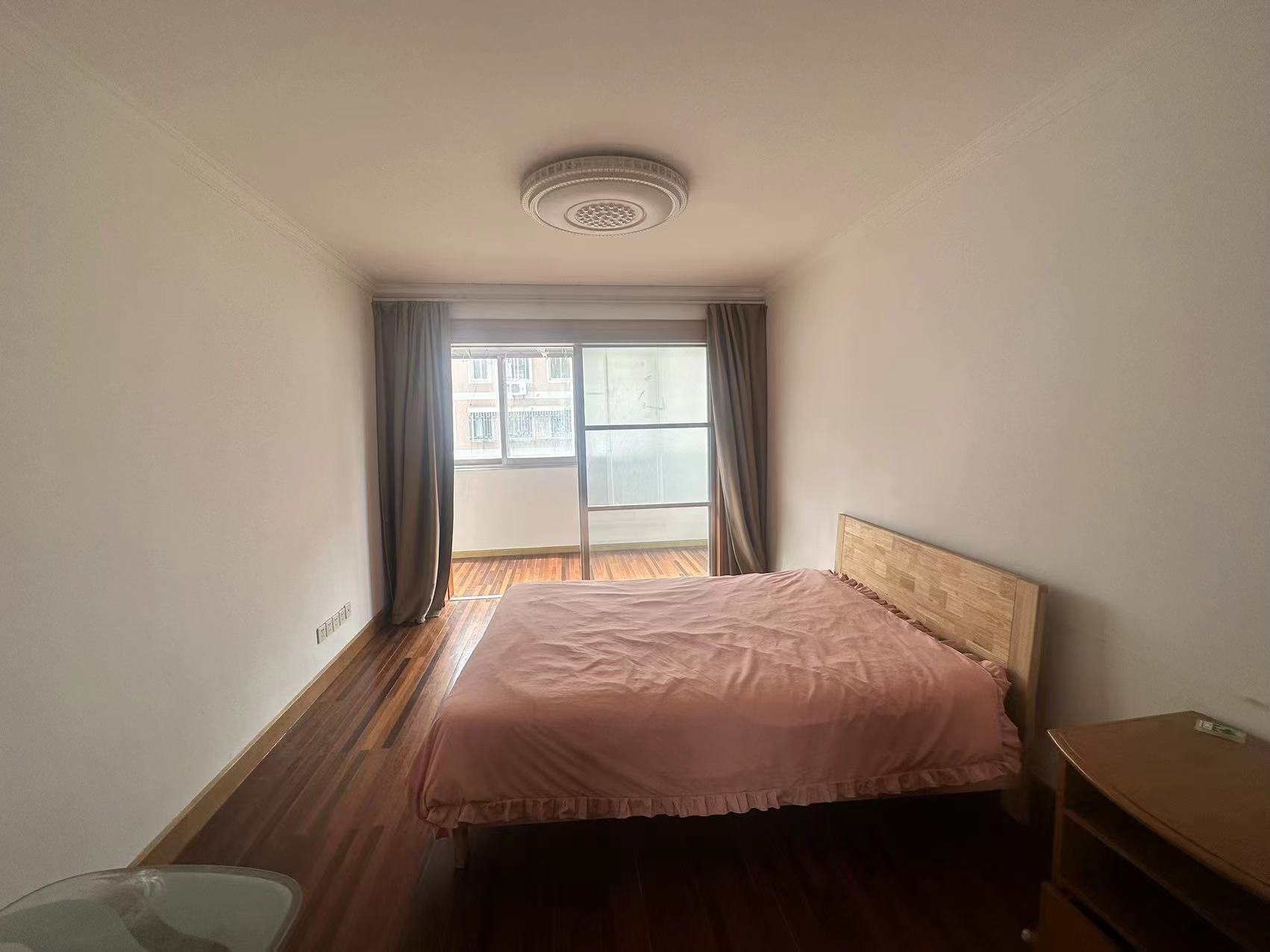 文峰花苑 3室1厅1卫 104.89m&sup2;