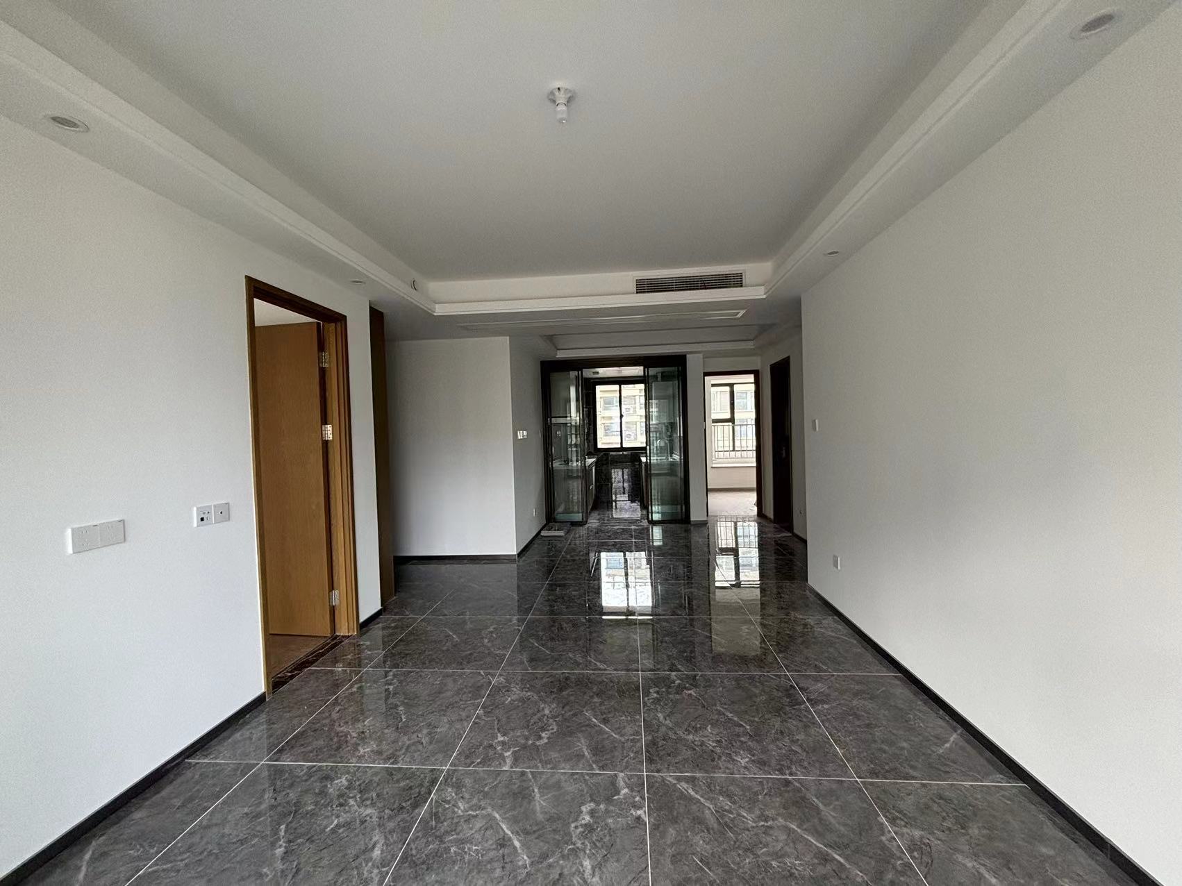 远创宸樾 3室2厅2卫 112.45m&sup2;