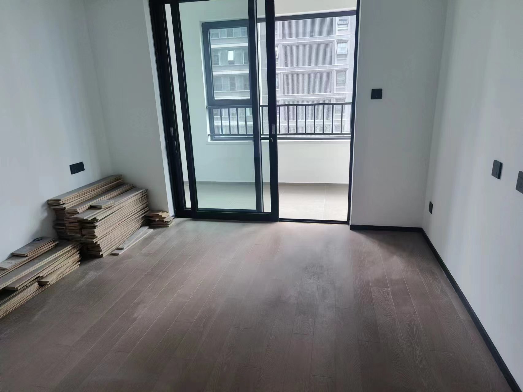 滨江玺 3室2厅3卫 190.00m&sup2;