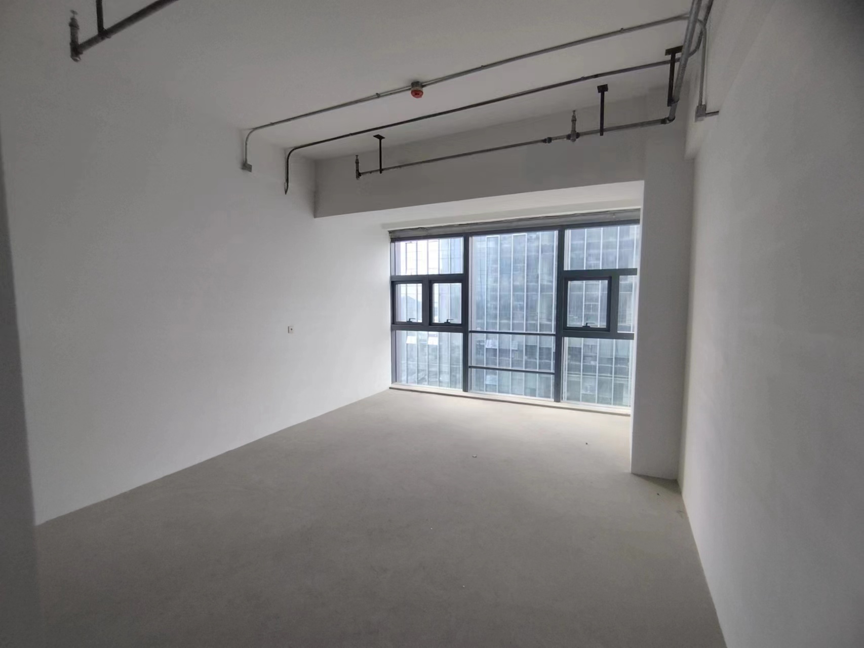 凤凰文化广场 1室1厅1卫 58m&sup2;