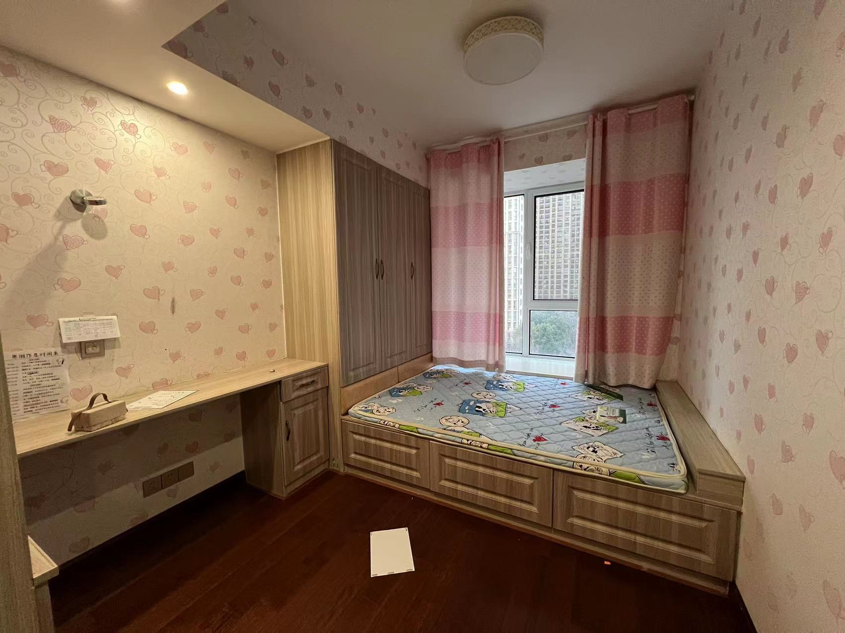 中南世纪花城二期 3室2厅2卫 138.8m&sup2;
