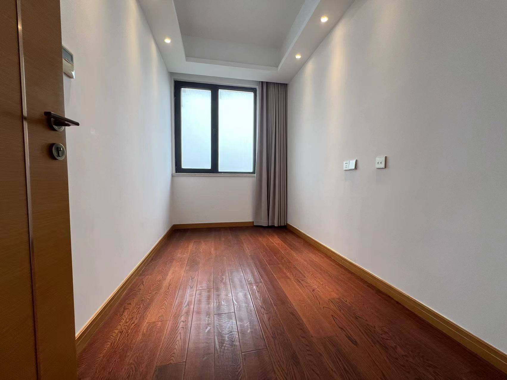 中南世纪花城三期 4室2厅2卫 138.00m&sup2;