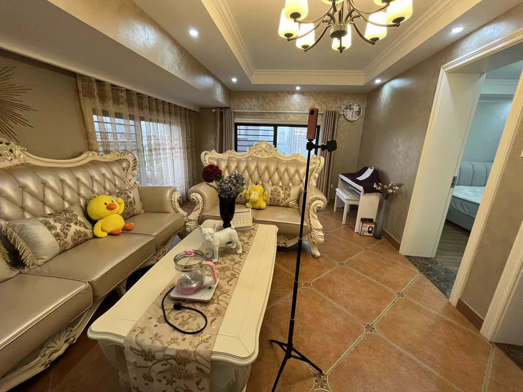 怡安花苑南区 3室2厅2卫 186.00m²