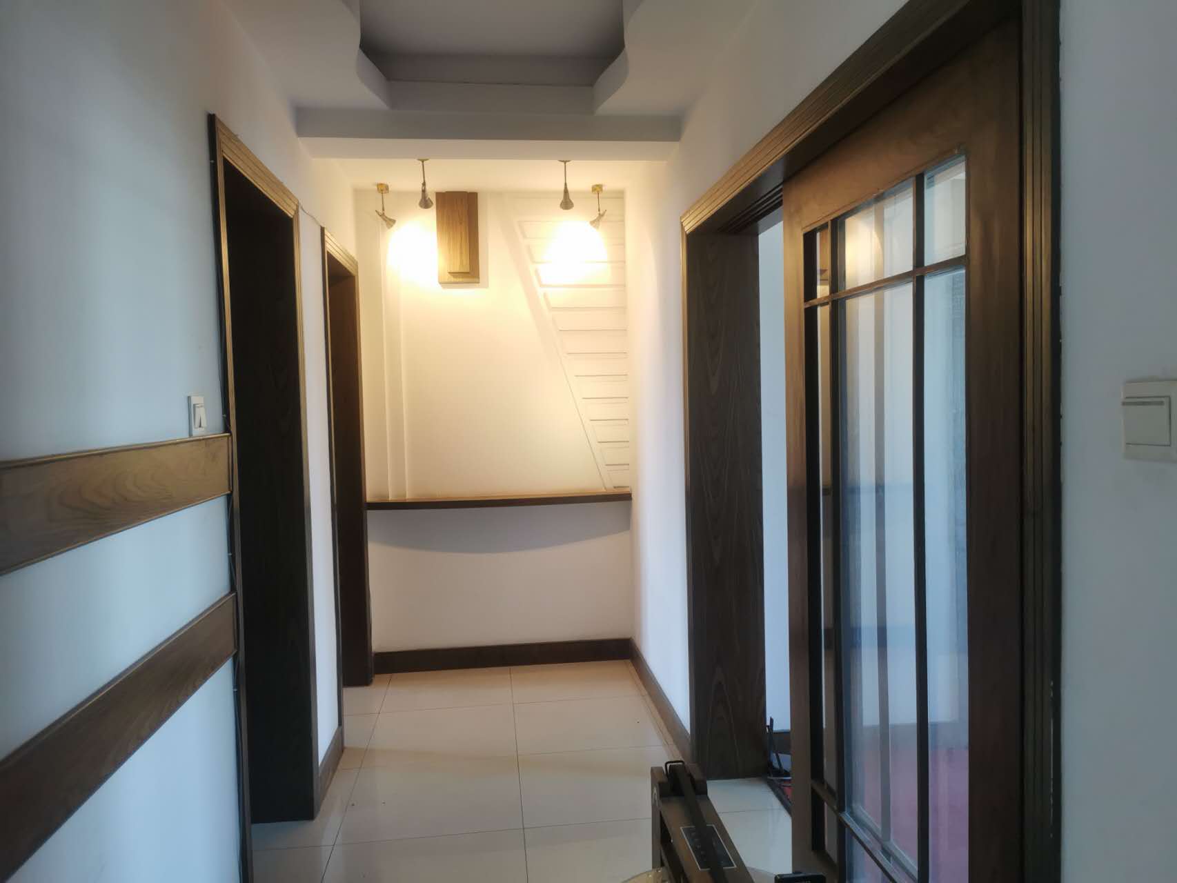 东昇花园 5室3厅3卫 232.91m&sup2;