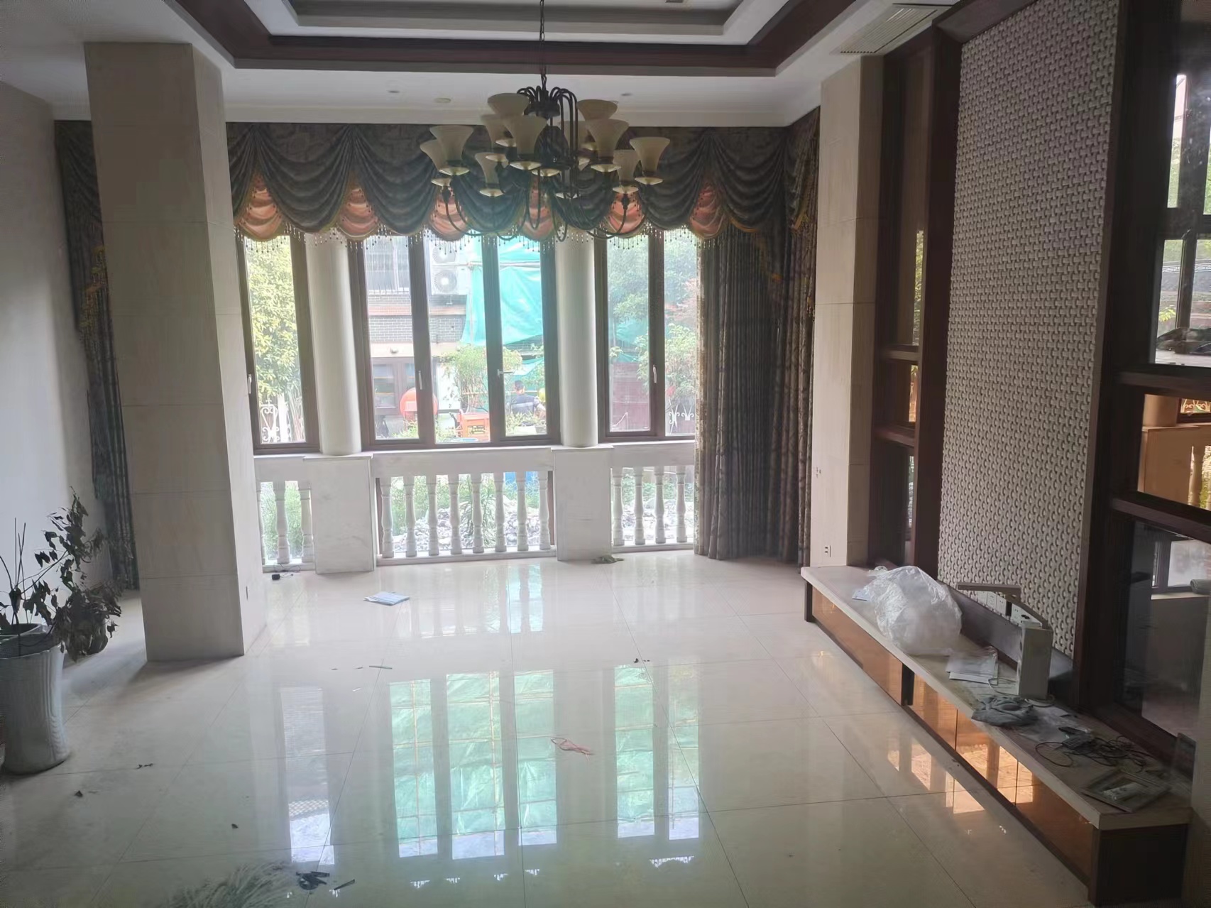 濠滨花园 7室2厅4卫 318.68m&sup2;