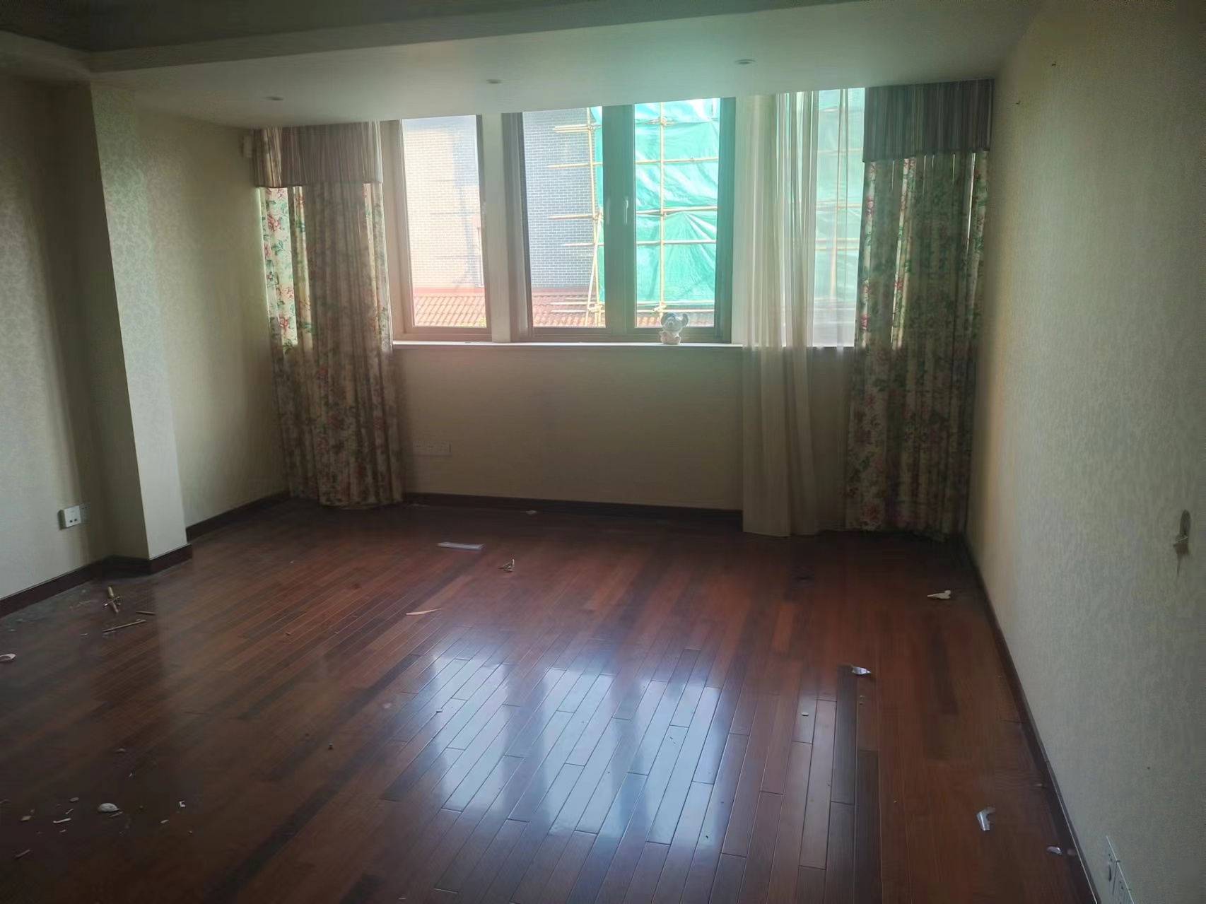 濠滨花园 7室2厅4卫 318.68m&sup2;