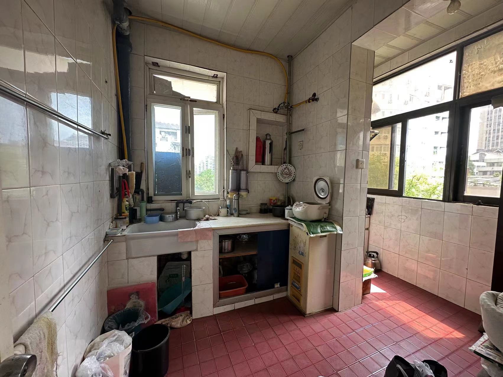 虹桥东村 3室1厅1卫 82.47m&sup2;