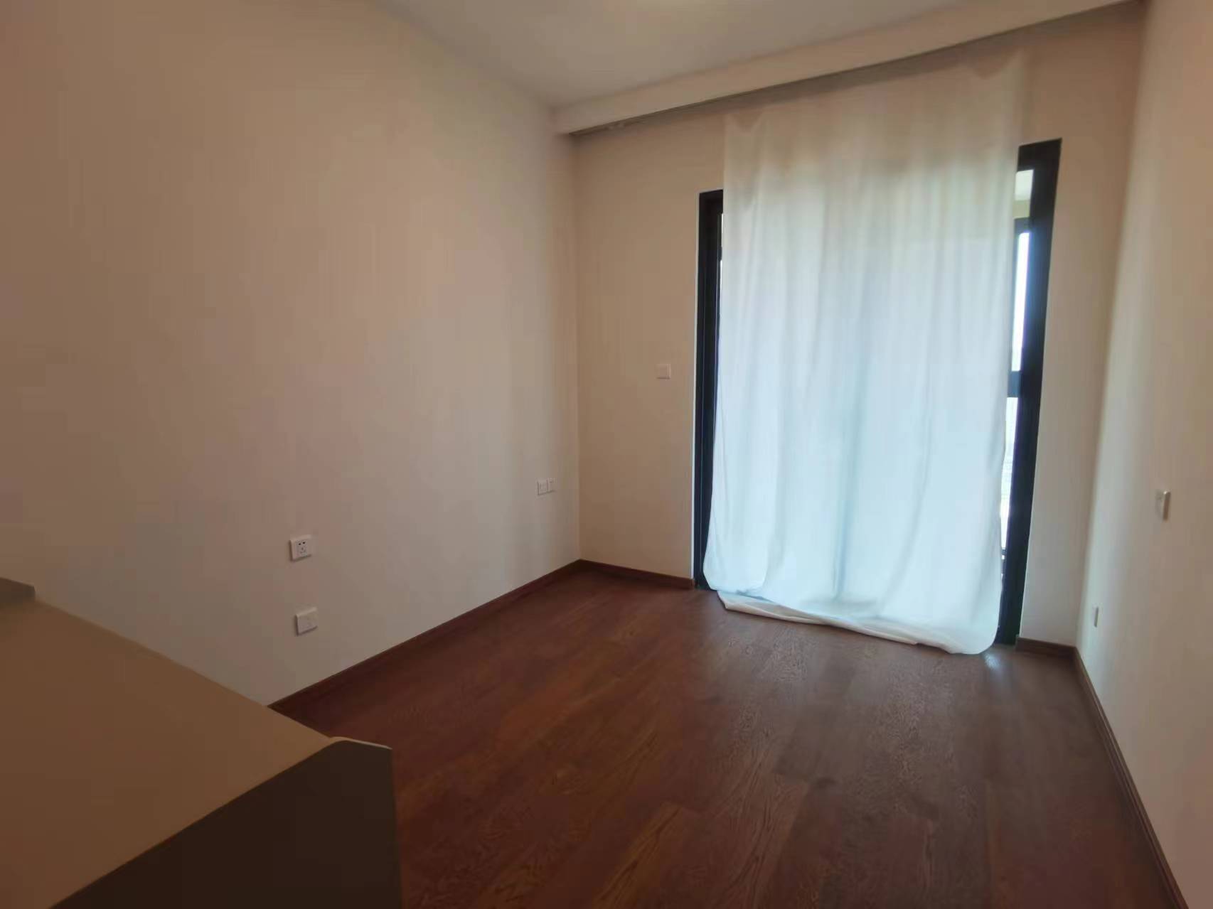 南通和风雅颂 4室2厅2卫 142m&sup2;