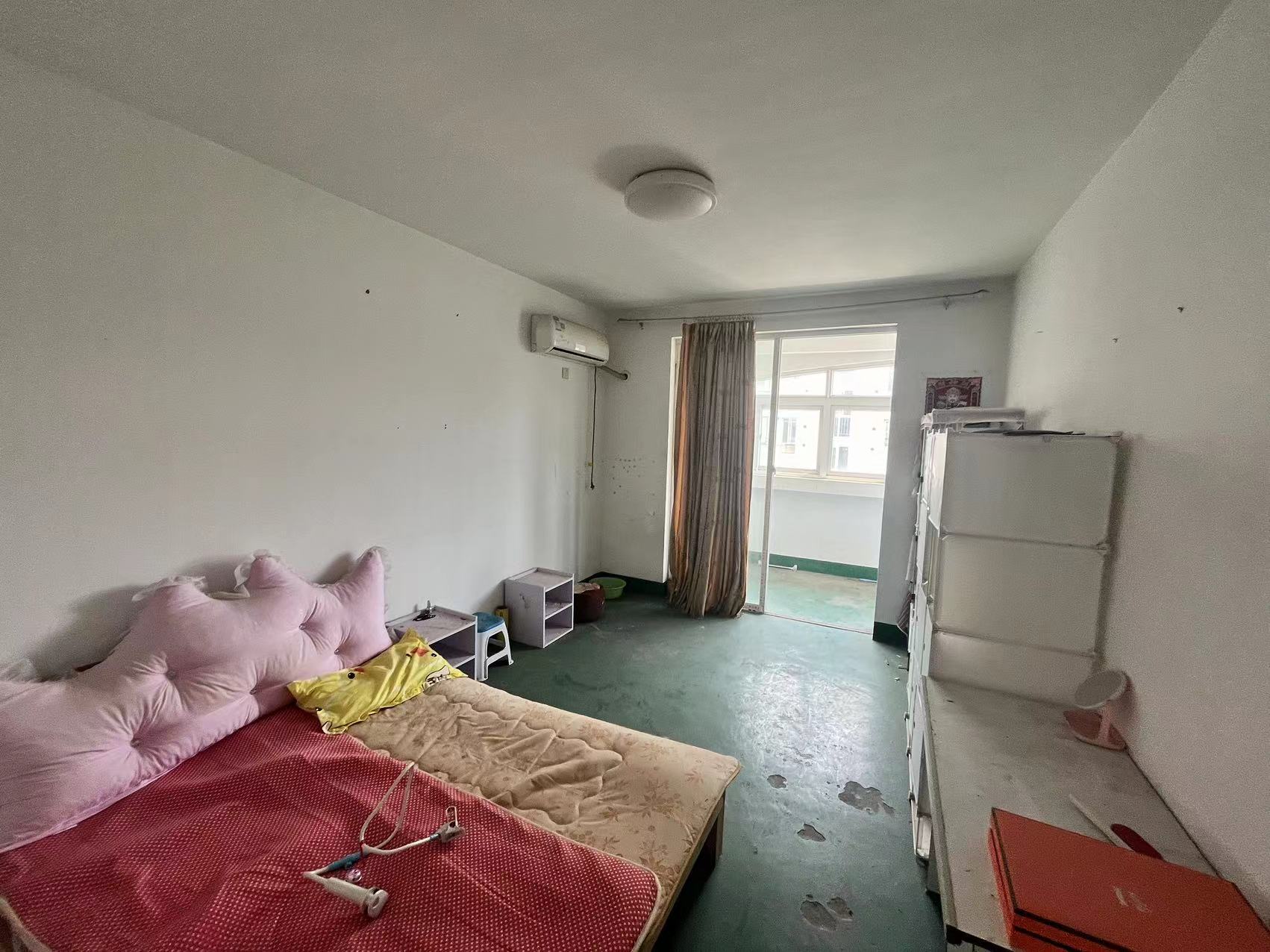 春晖花园 4室1厅2卫 173m&sup2;