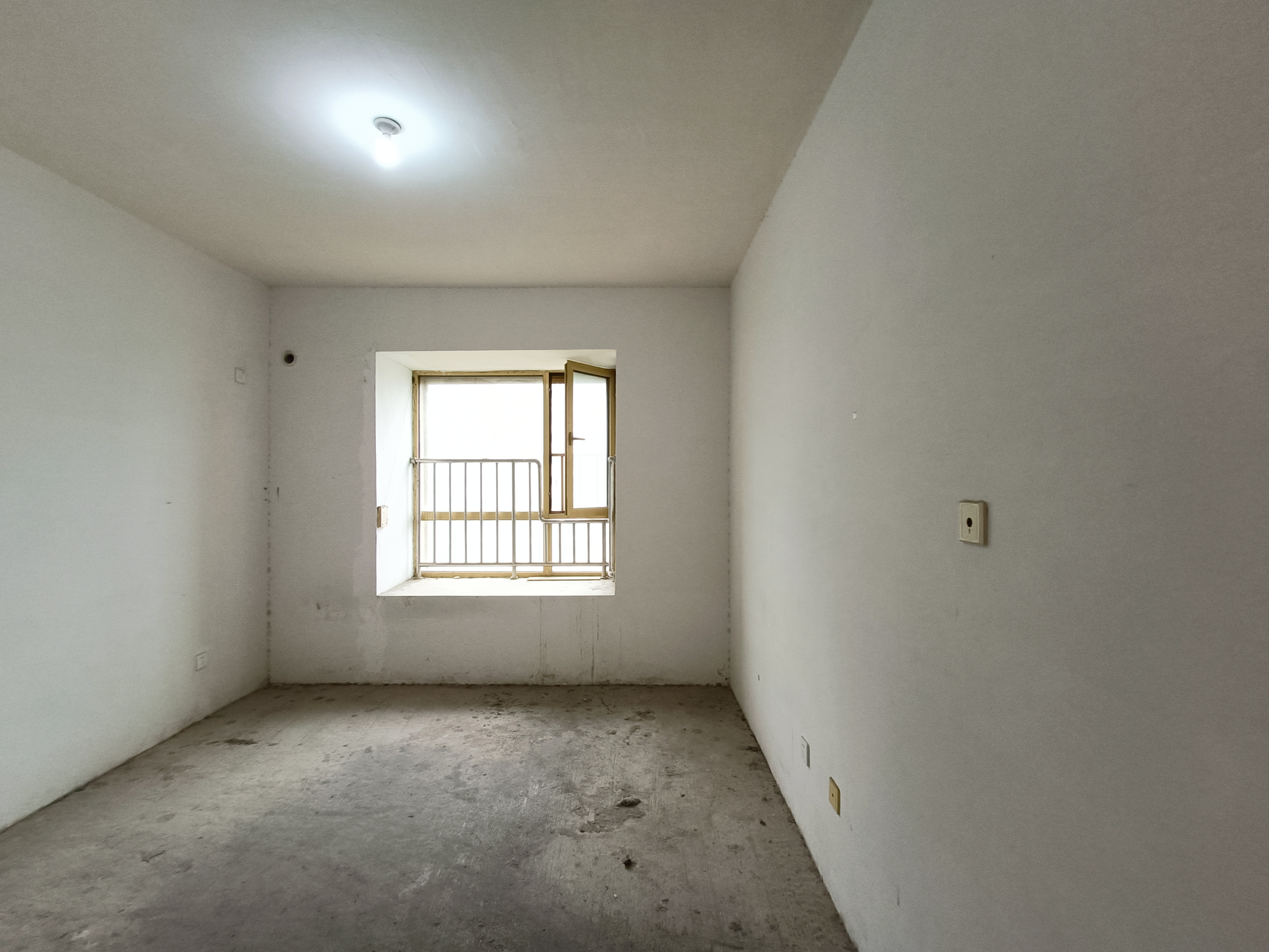 尚海湾 3室2厅1卫 125m&sup2;