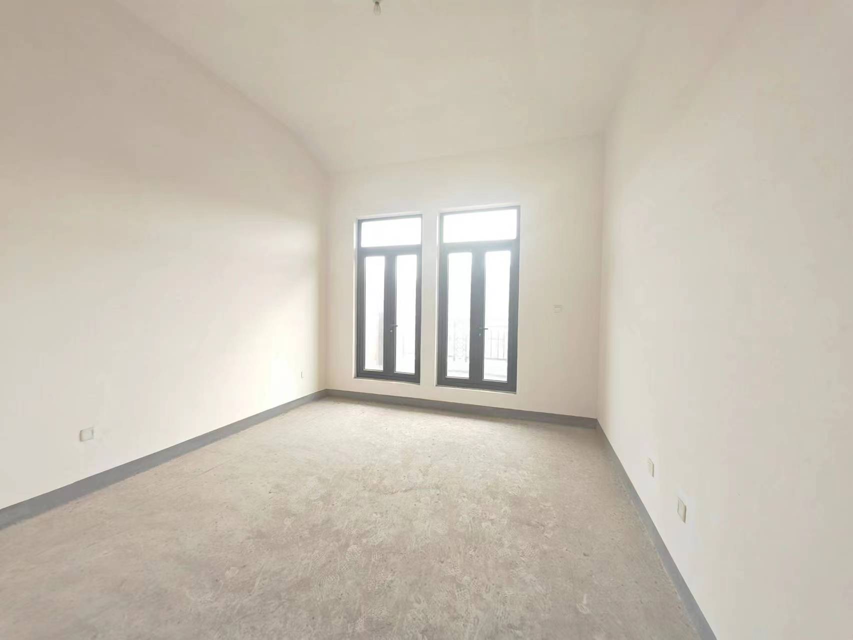 山水壹号 4室3厅3卫 355.63m&sup2;