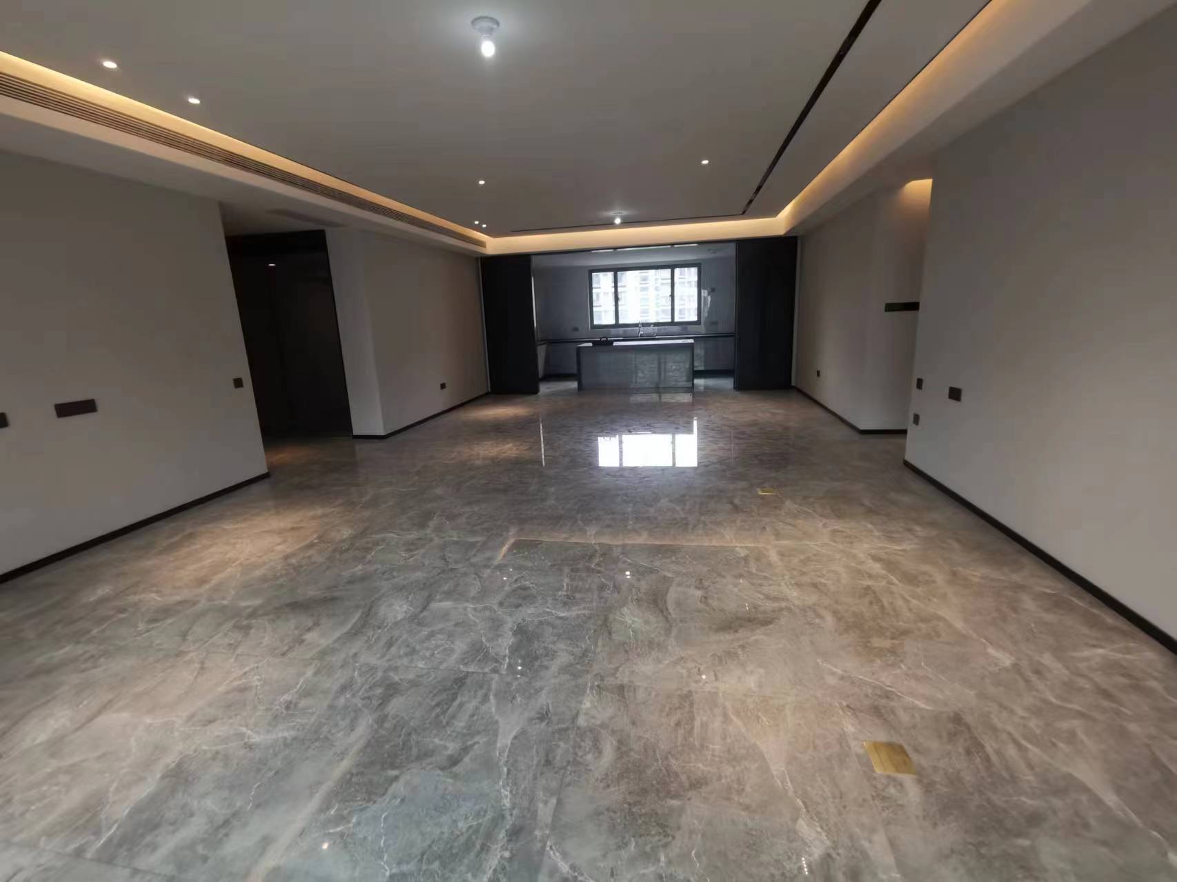 万科方圆 4室2厅3卫 230m²