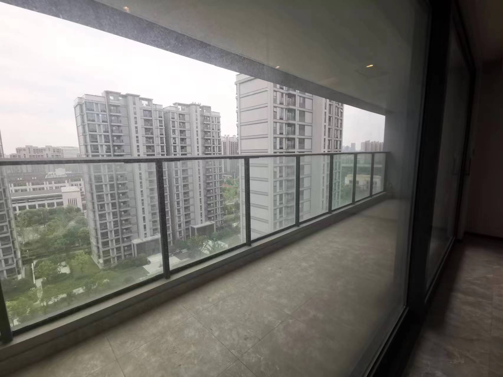 万科方圆 4室2厅3卫 230m²