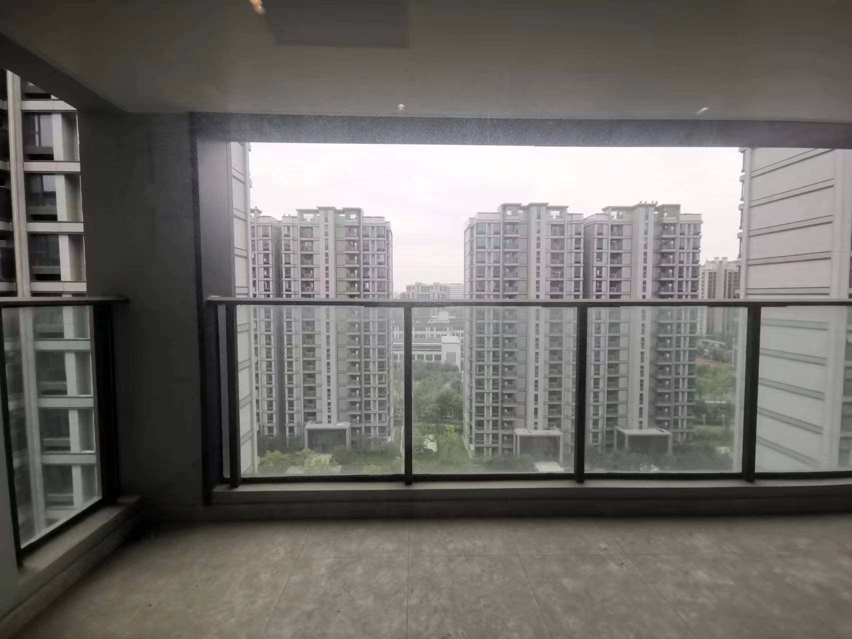 万科方圆 4室2厅3卫 230m²