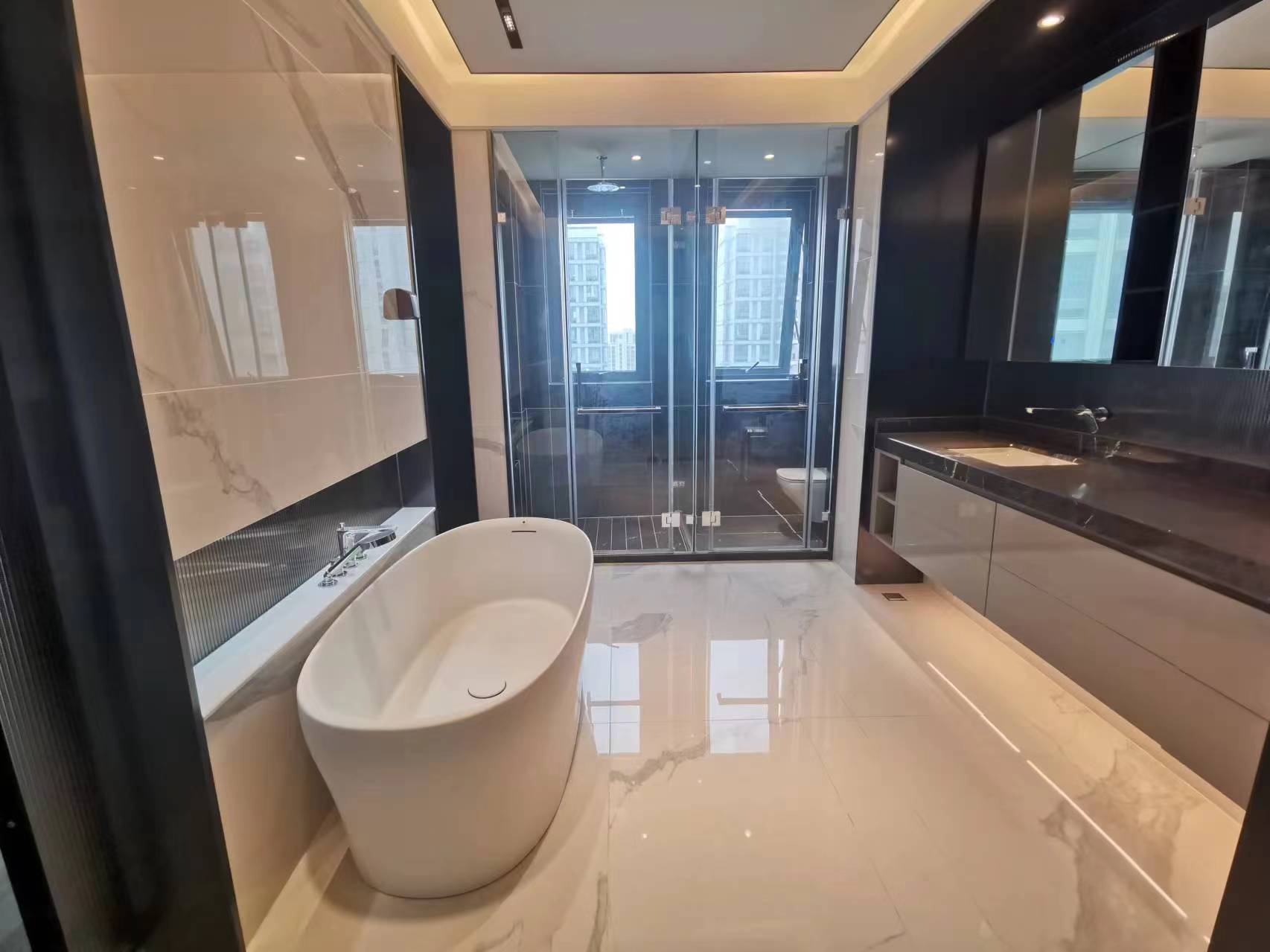 万科方圆 4室2厅3卫 230m²