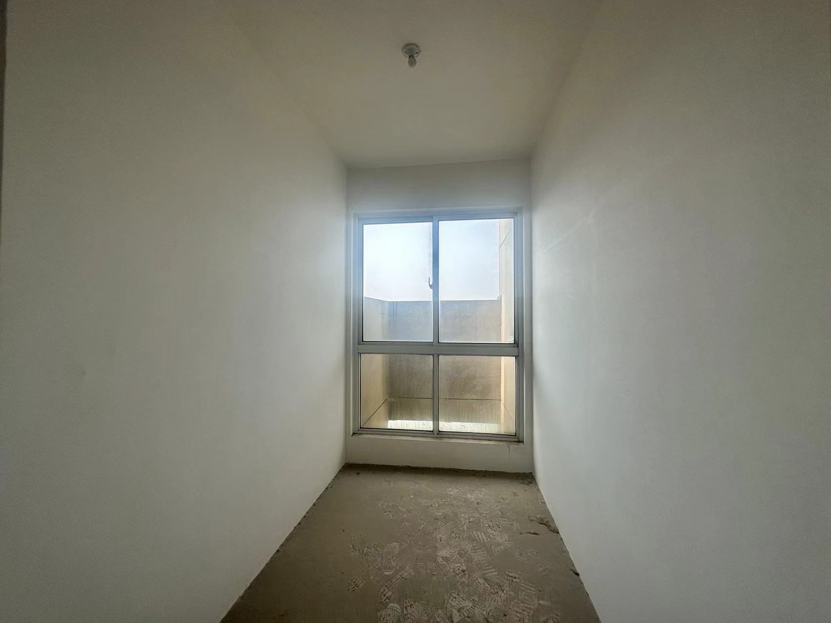 湖滨华庭 3室2厅2卫 208.00m&sup2;