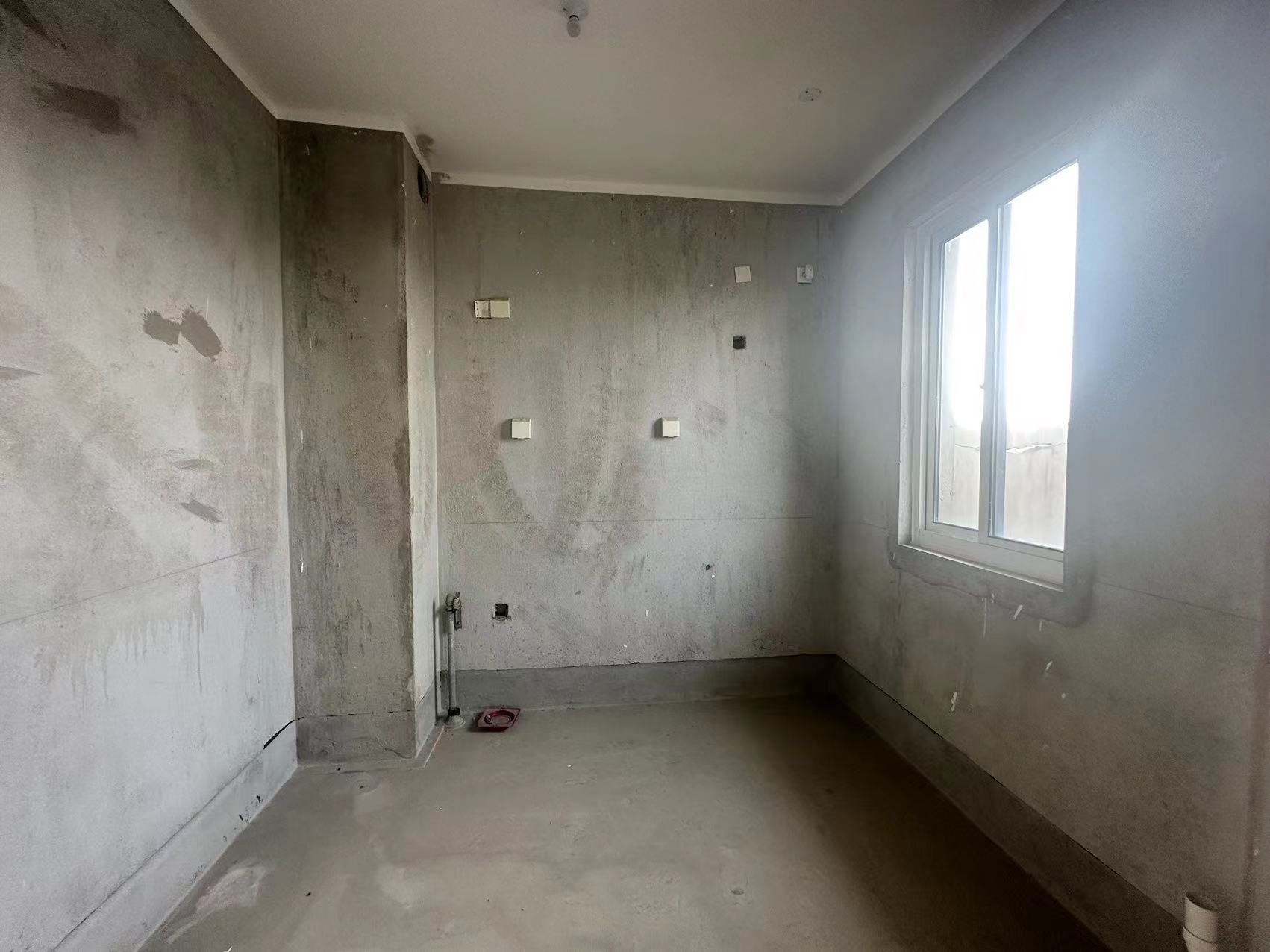 湖滨华庭 3室2厅2卫 208.00m&sup2;