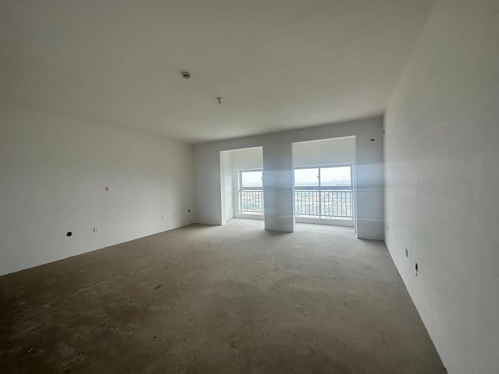 湖滨华庭 3室2厅2卫 208.00m&sup2;