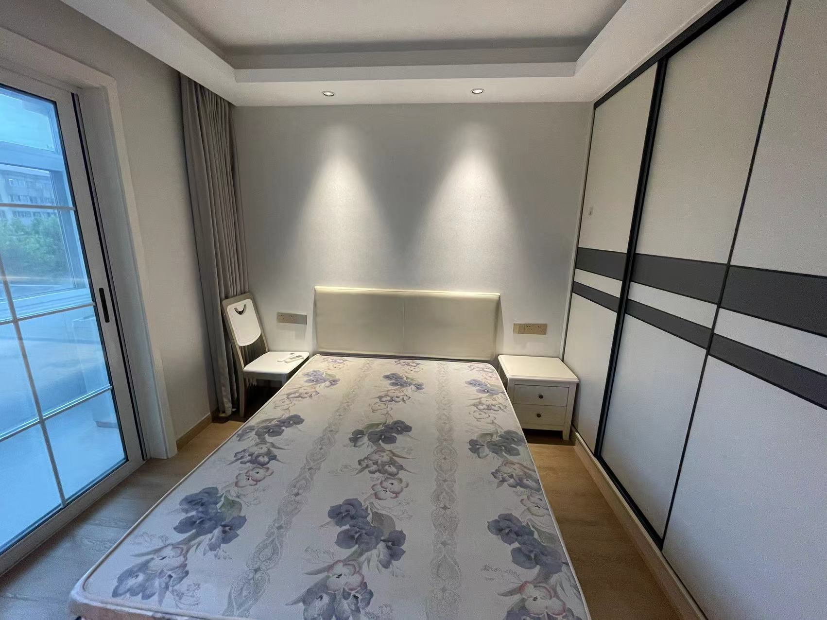 虹桥新村(朝霞路) 2室1厅1卫 61m&sup2;