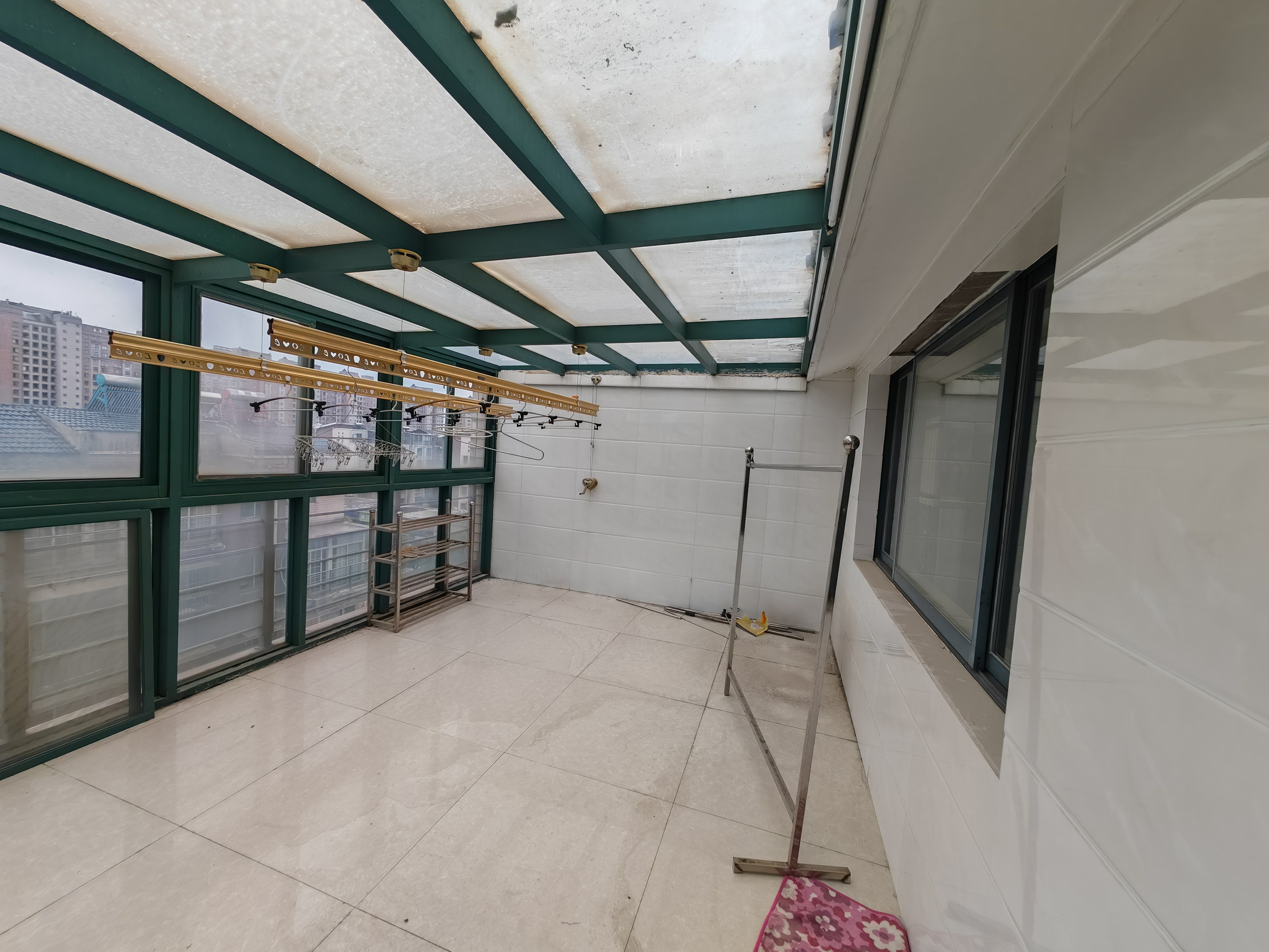 金桥人家 5室2厅2卫 144m&sup2;