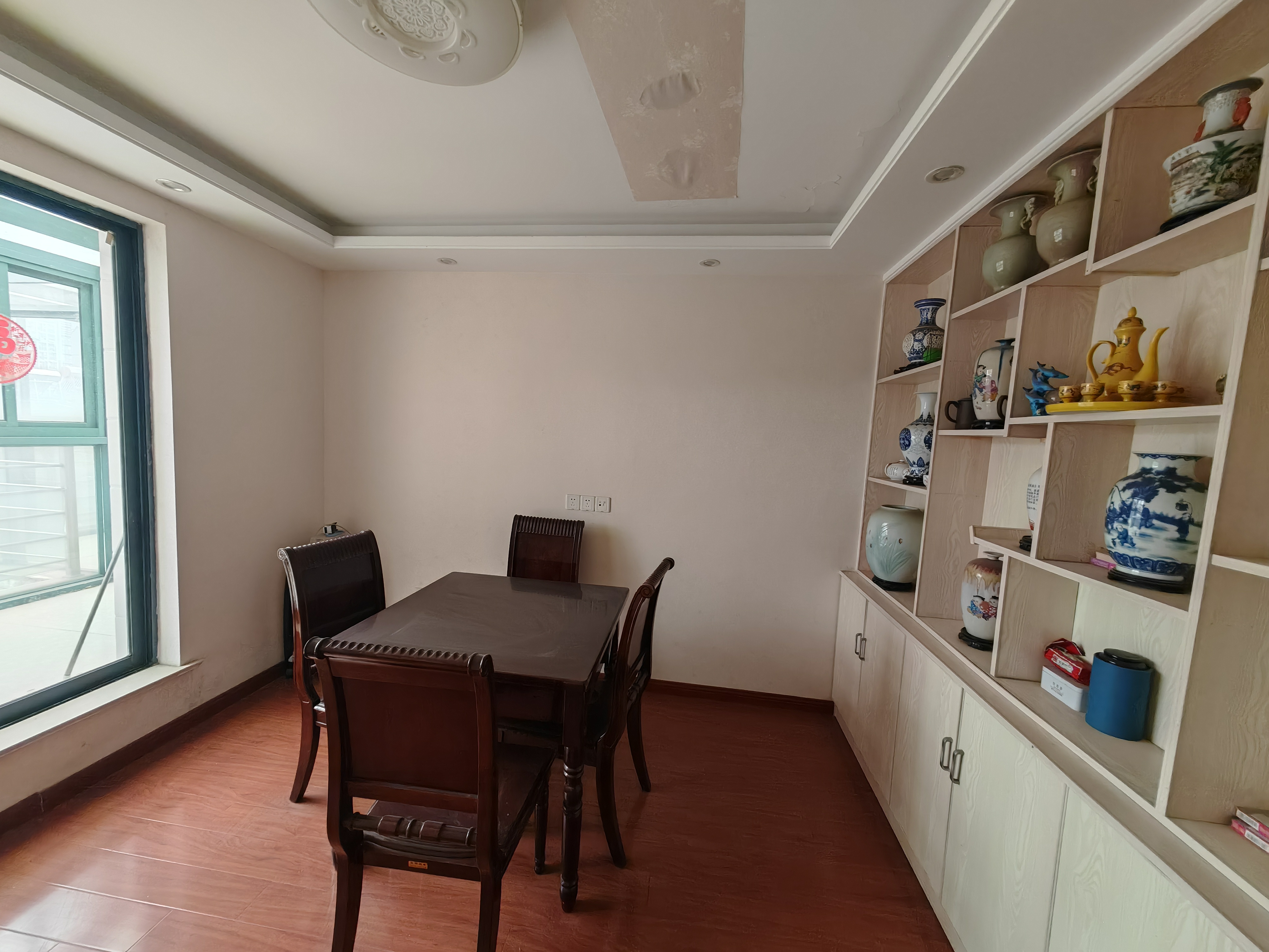 金桥人家 5室2厅2卫 144m&sup2;