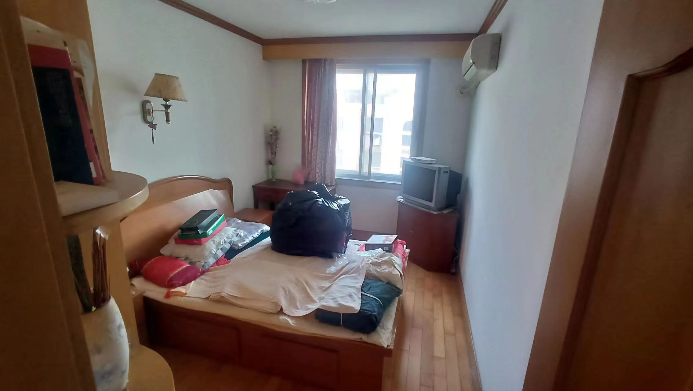 光明东村 3室2厅1卫 118m&sup2;
