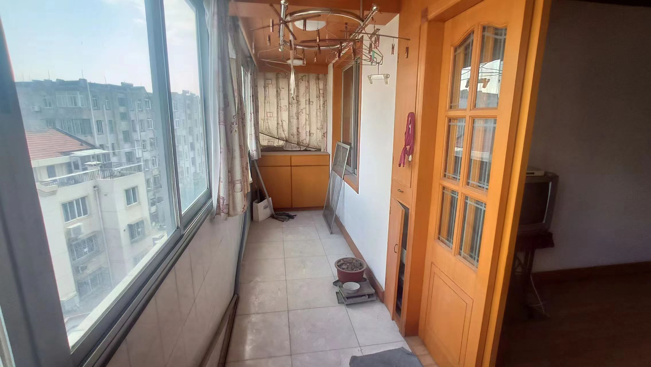 光明东村 3室2厅1卫 118m&sup2;