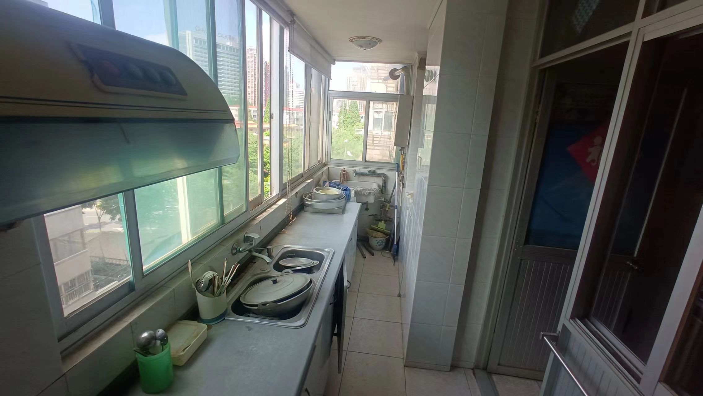 光明东村 3室2厅1卫 118m&sup2;