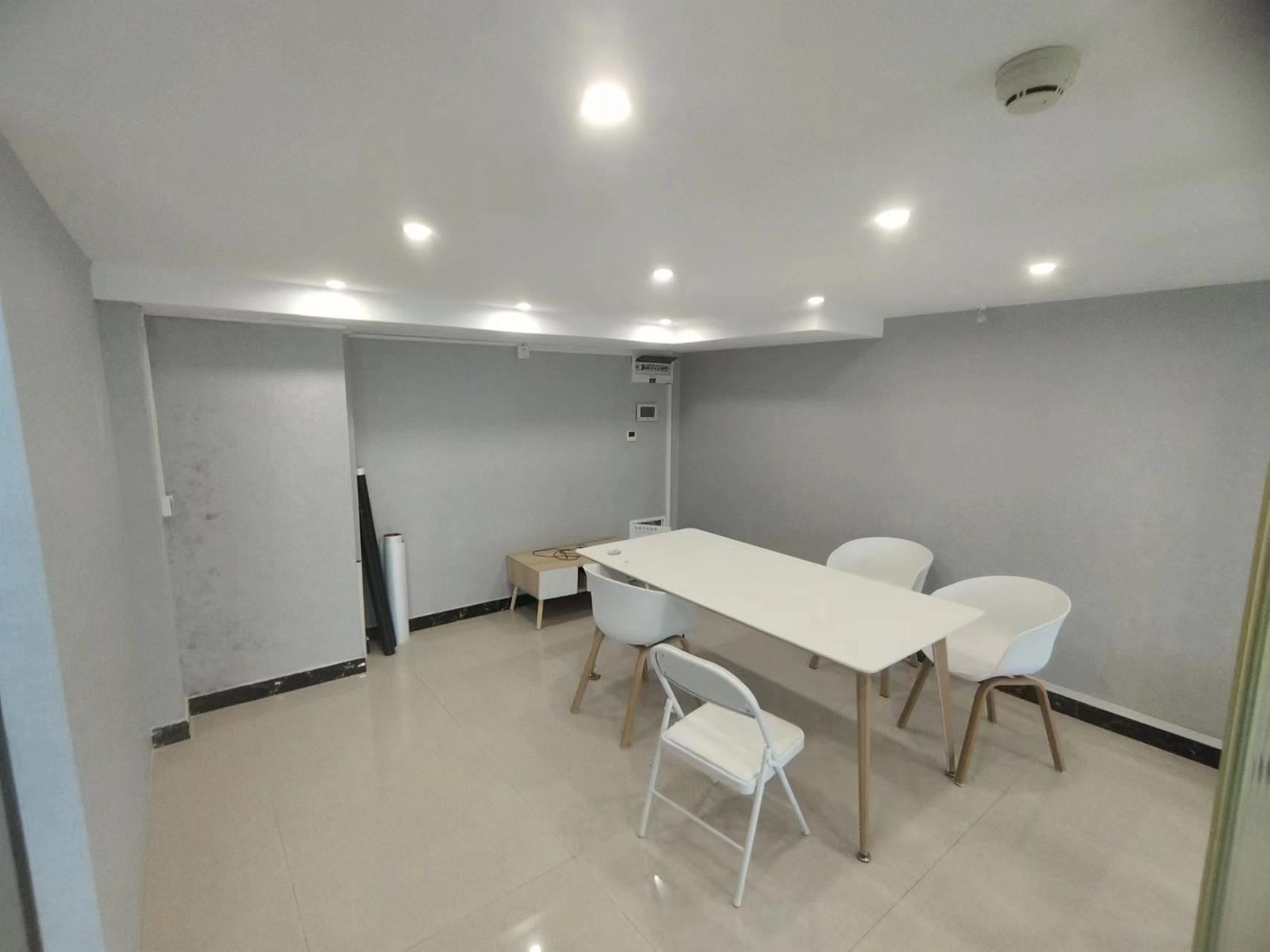 中南世纪城 1室1厅1卫 80m&sup2;