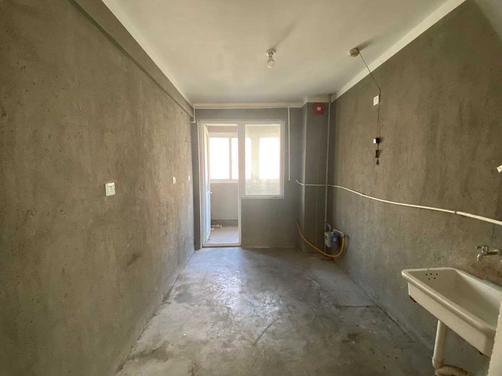 景和花苑 3室2厅1卫 146m&sup2;