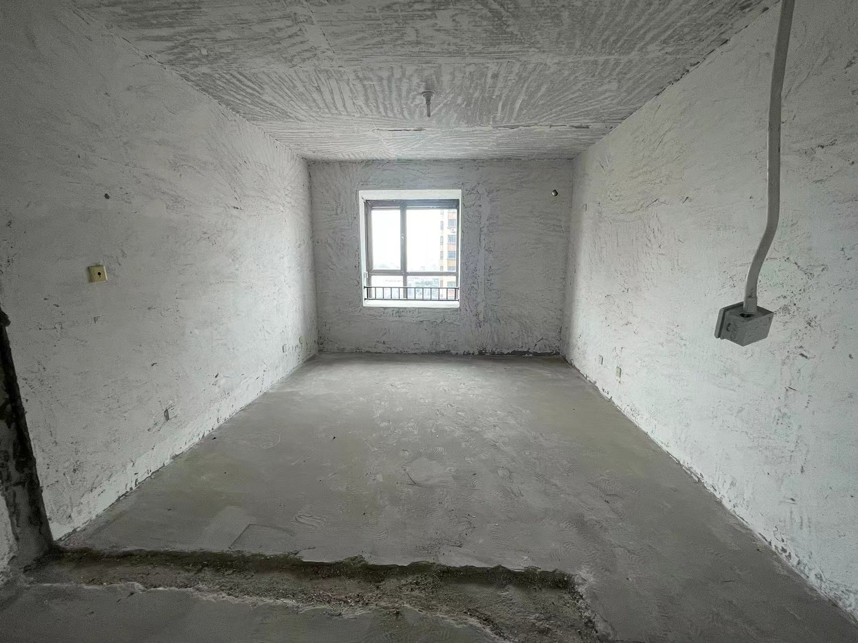 华强城 4室2厅2卫 158m&sup2;