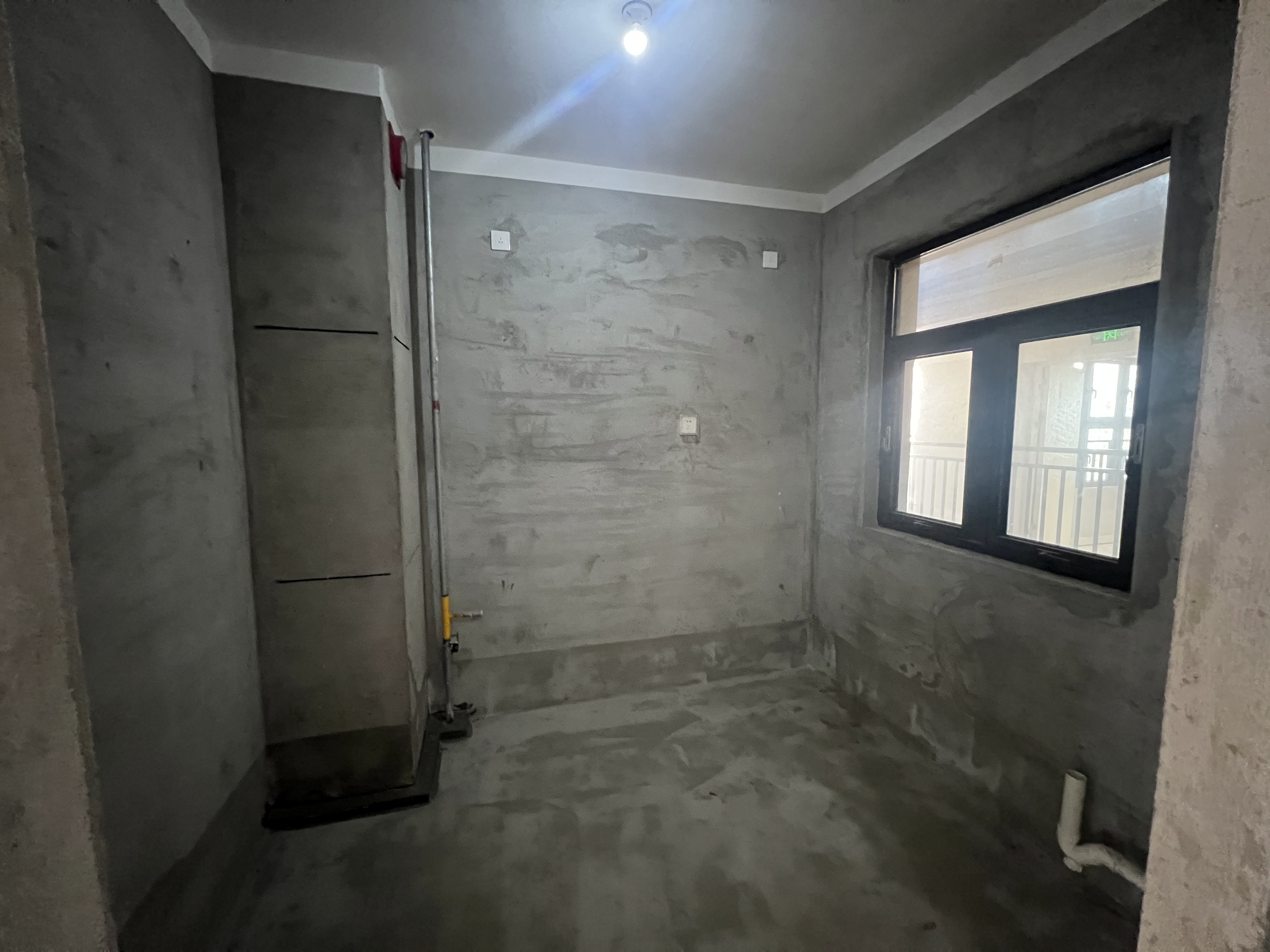 华强城 3室2厅1卫 108.34m²