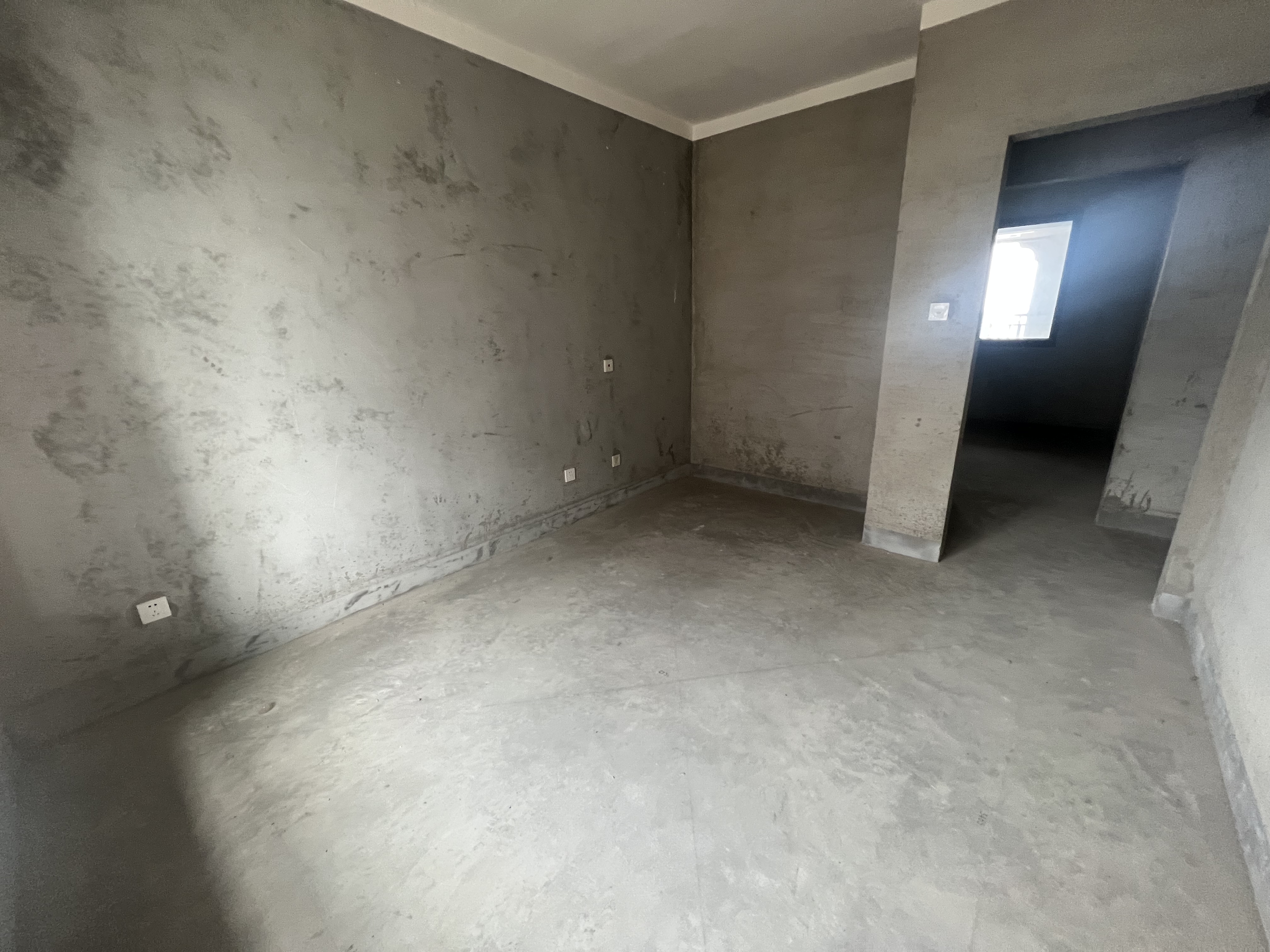 华强城 3室2厅1卫 108.34m²