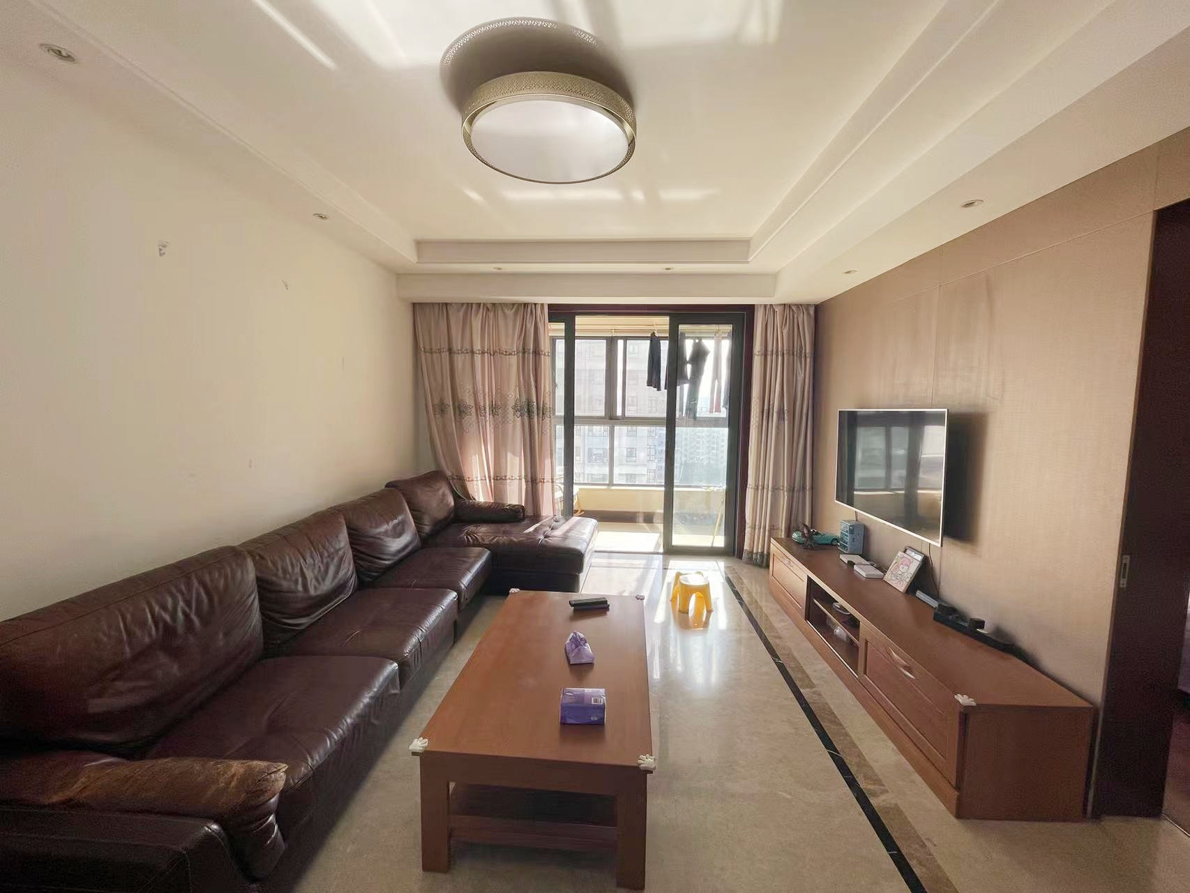 圆融广场公馆 3室2厅2卫 143.91m&sup2;