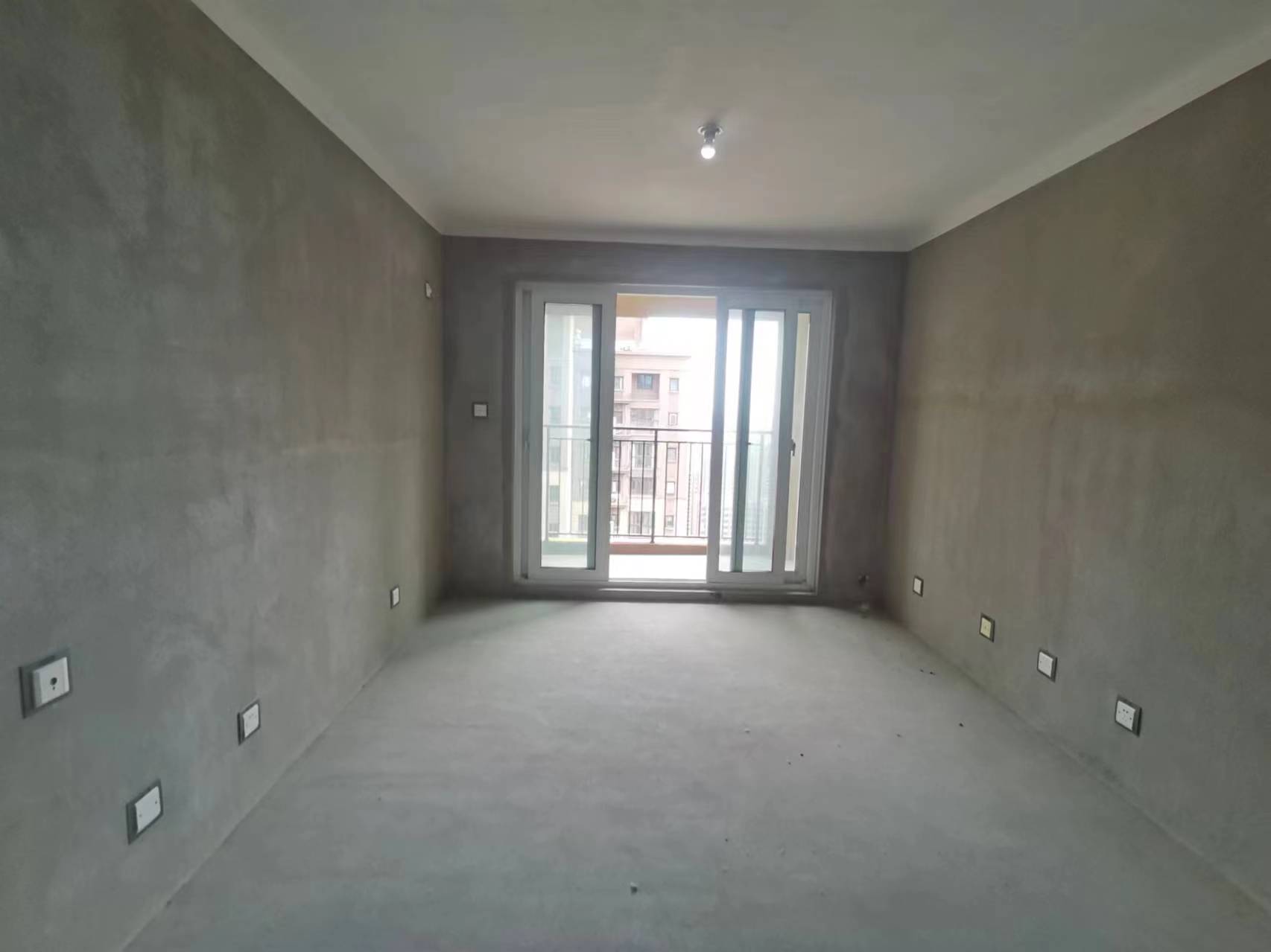 景瑞御府 3室2厅1卫 92m²